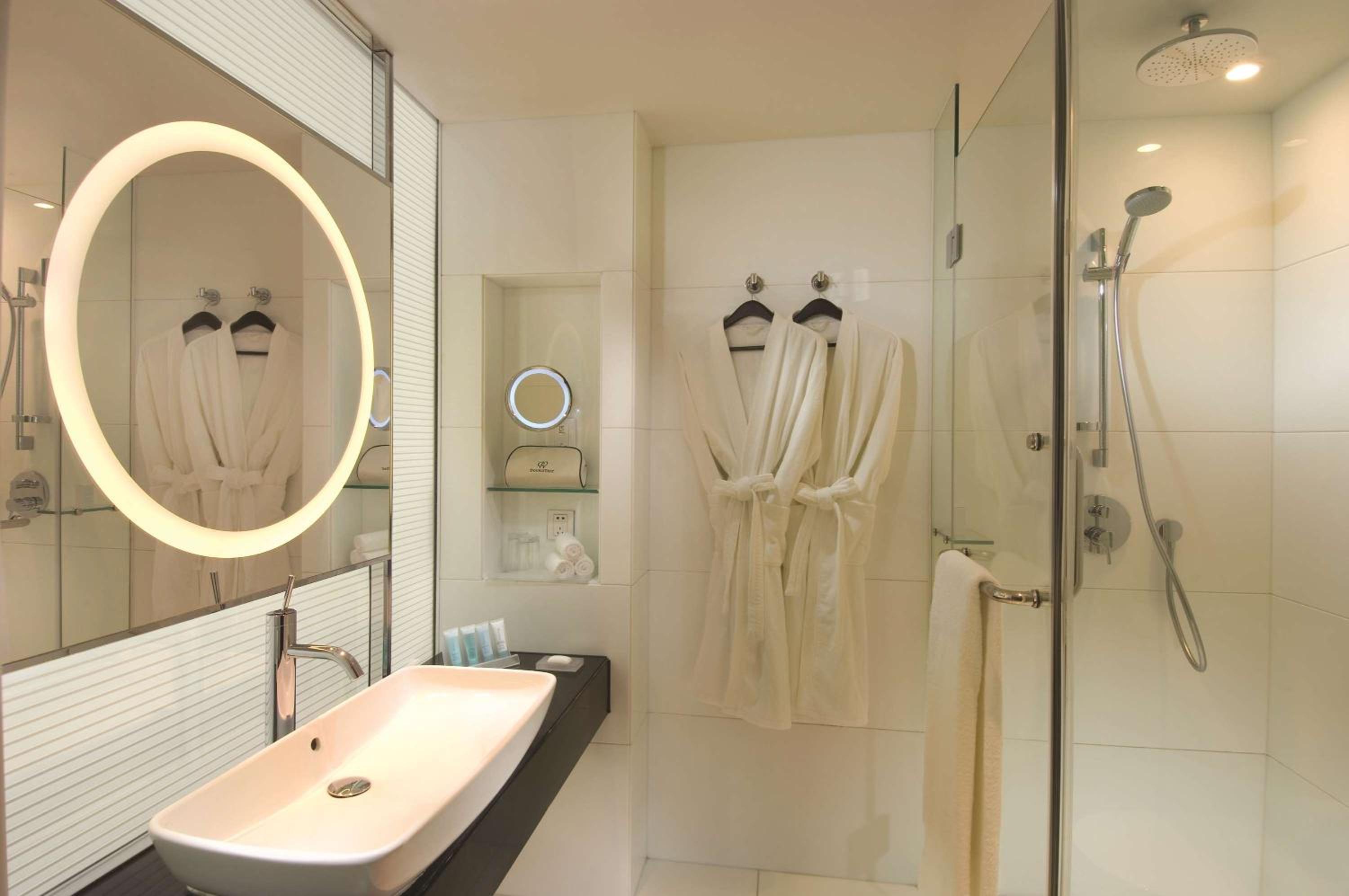 Executive Twin Room - Photo 4