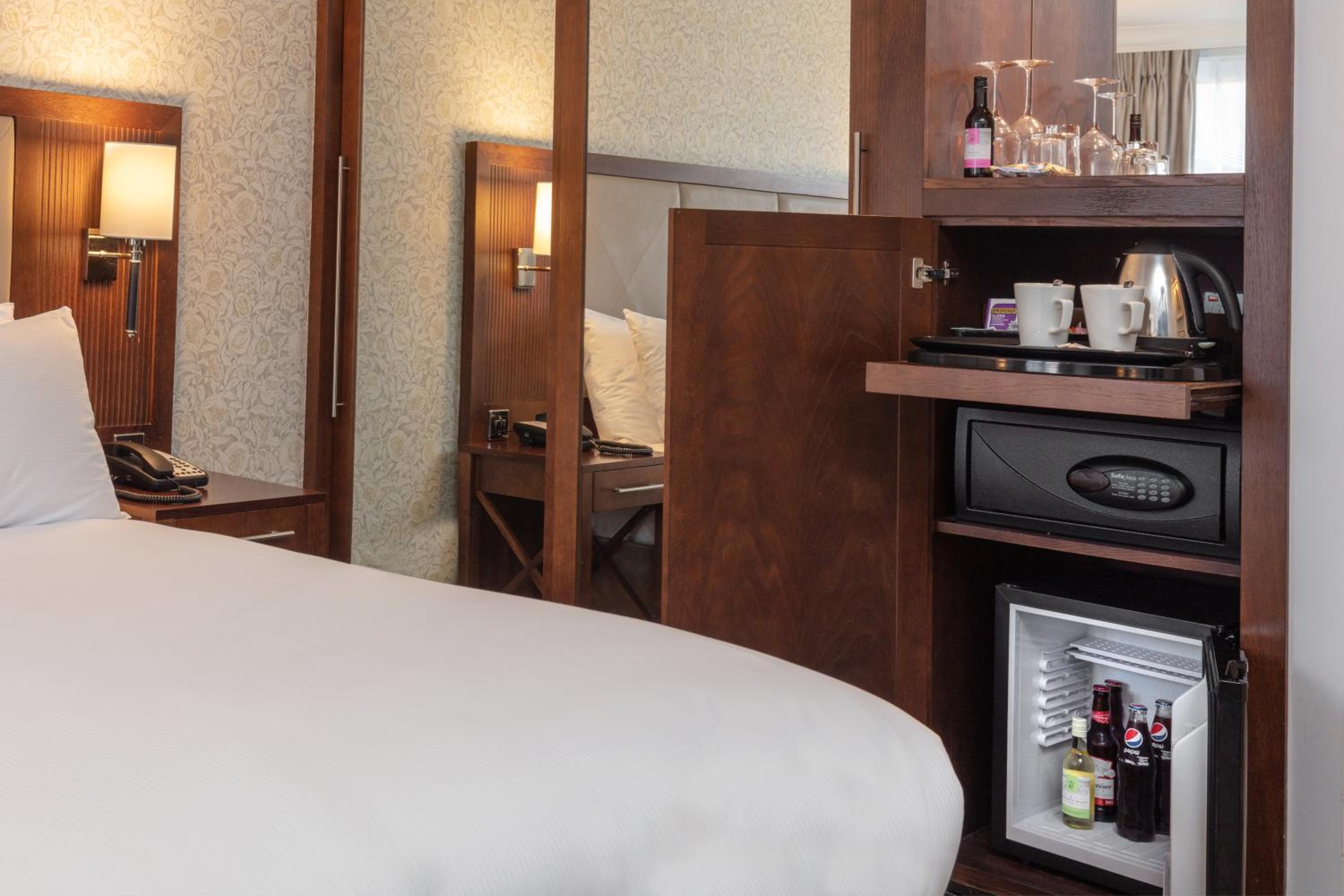 Superior King Room - Photo 2