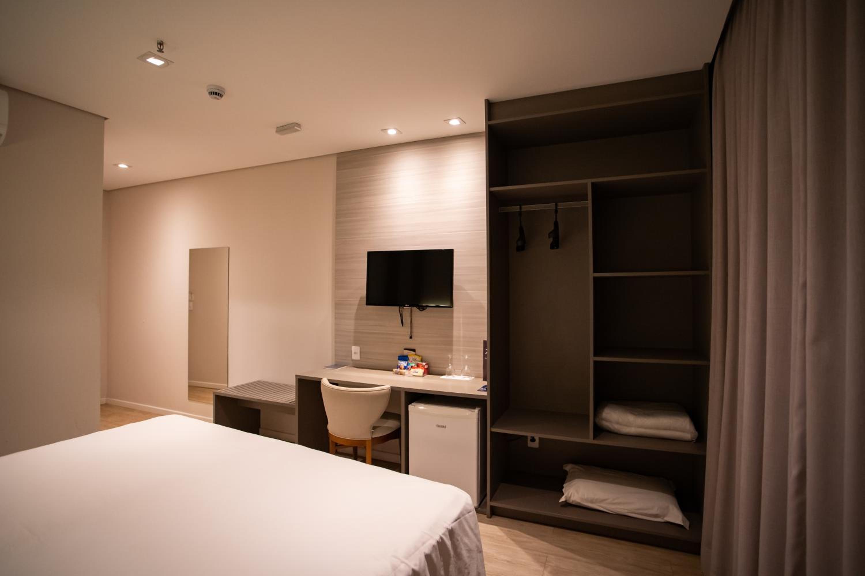 Standard Triple Room photo 2