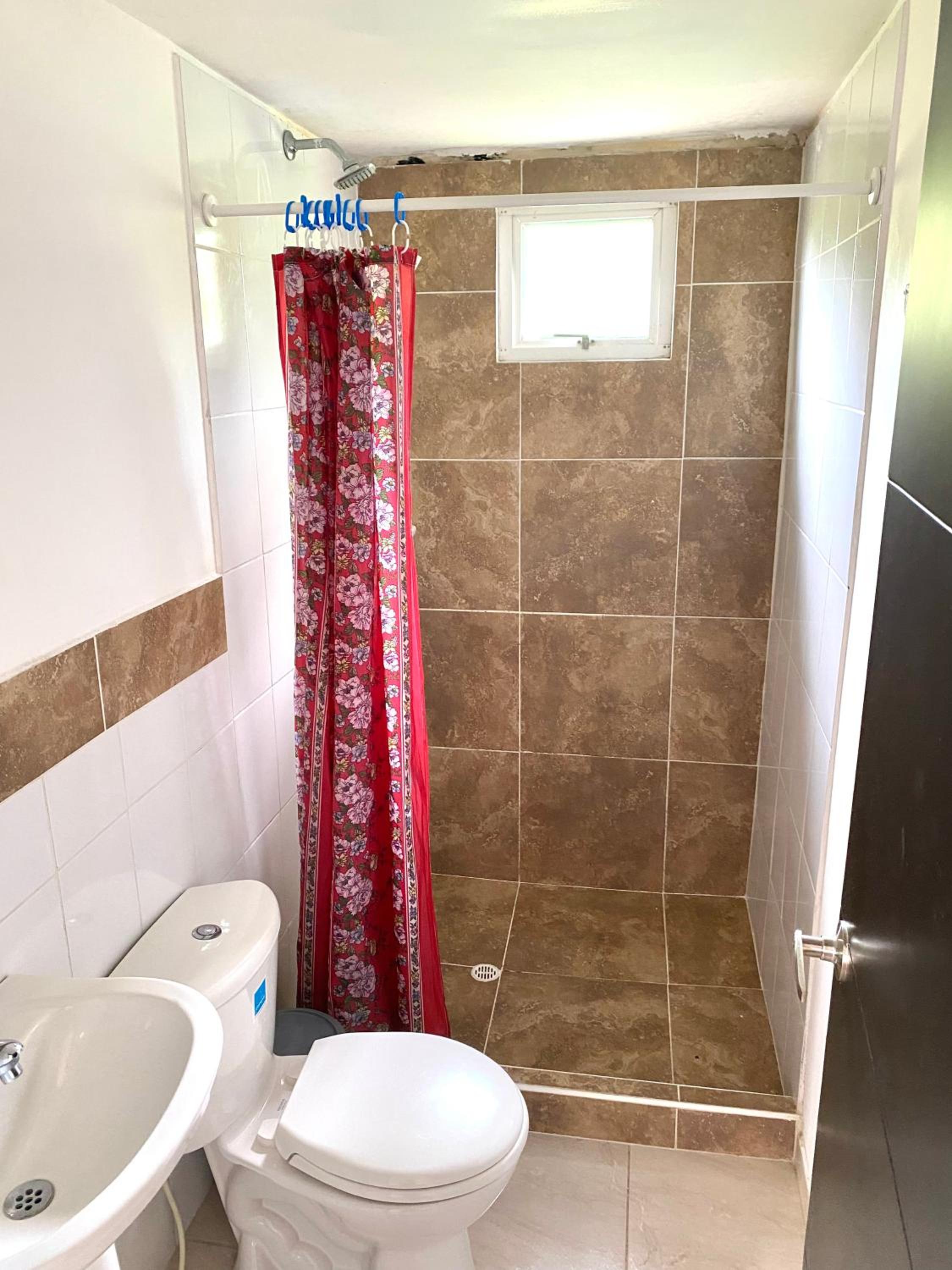 Family Room with Private Bathroom photo 2