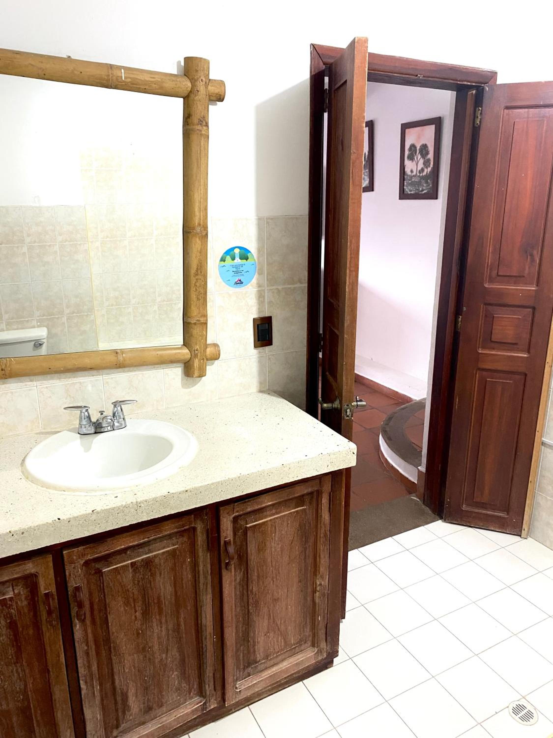 Family Room with Private Bathroom photo 2