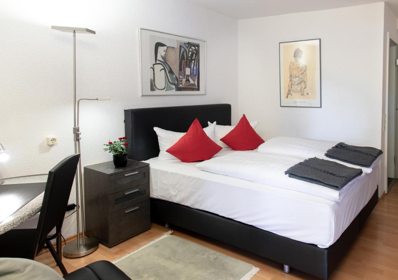 Standard Double Room photo 3