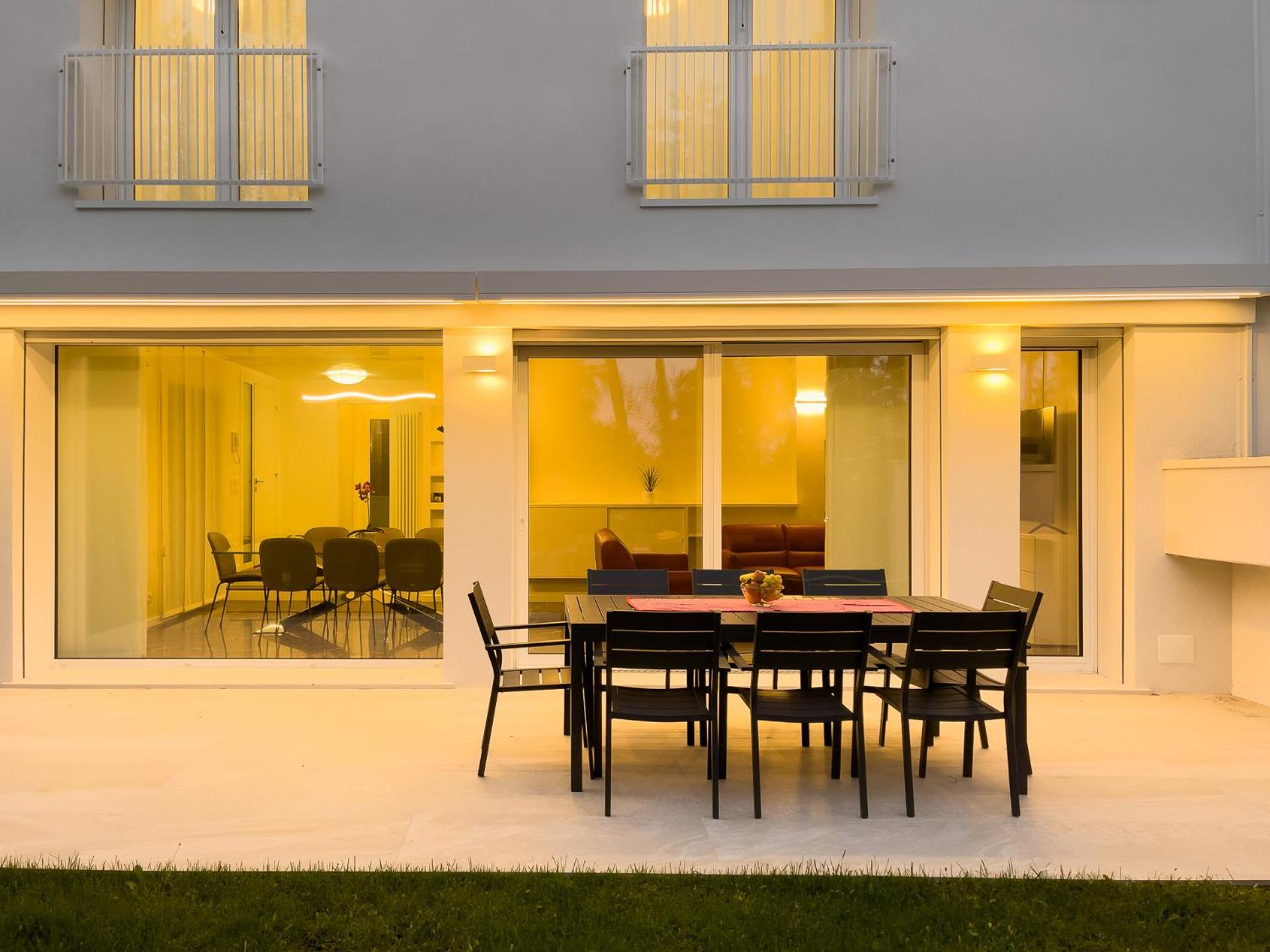Villa - Beach Front photo 2