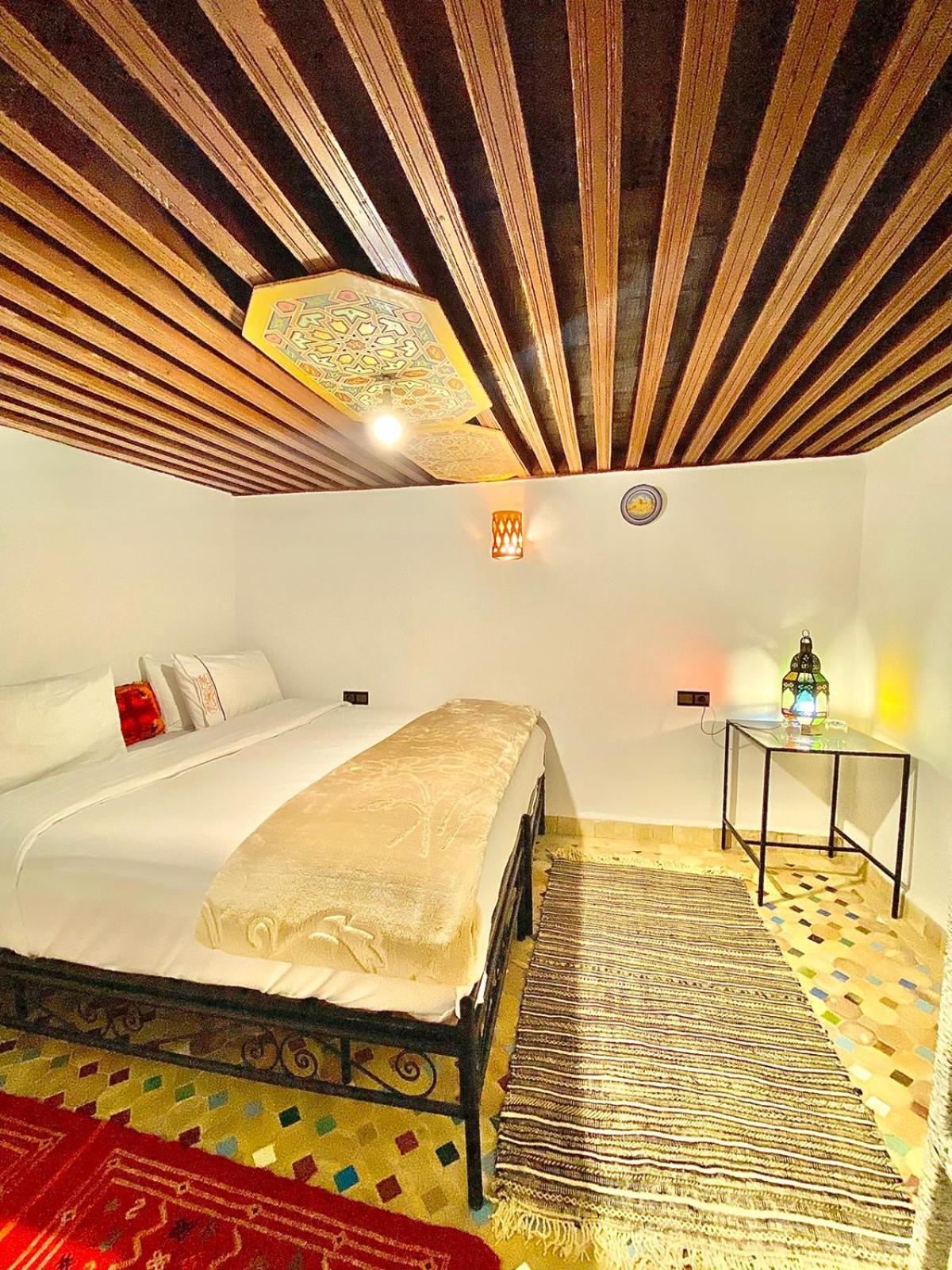 Double Room - Photo 17