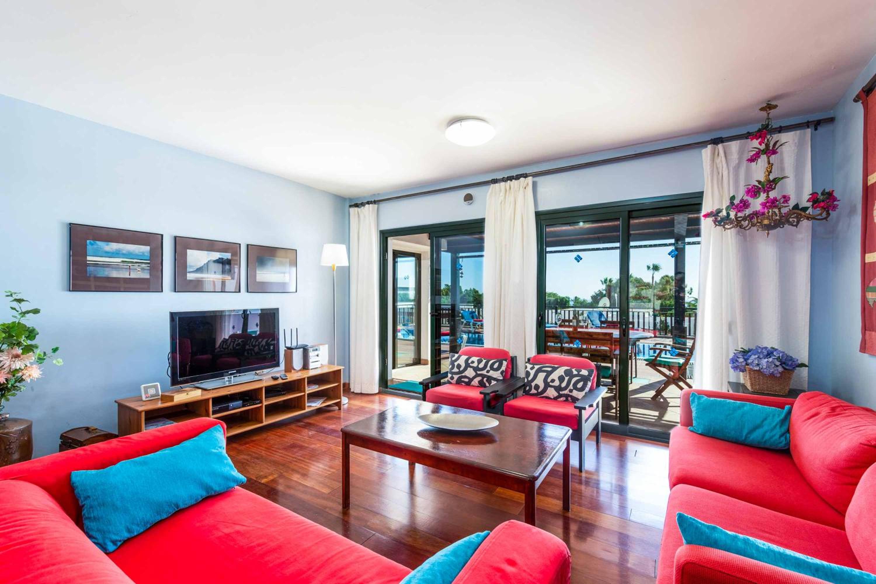 Villa de Tres Habitaciones