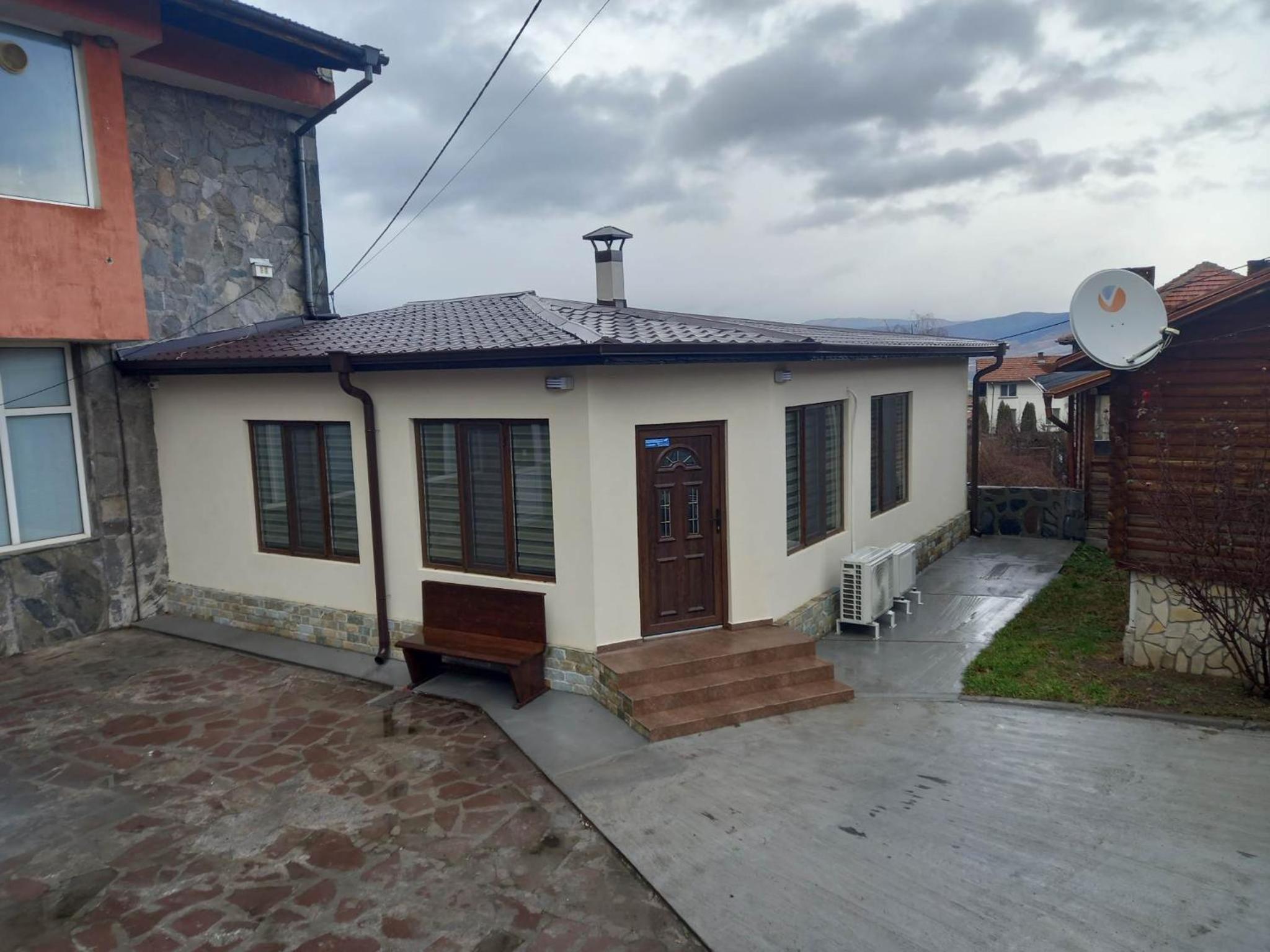 Three-Bedroom Villa - Photo 8