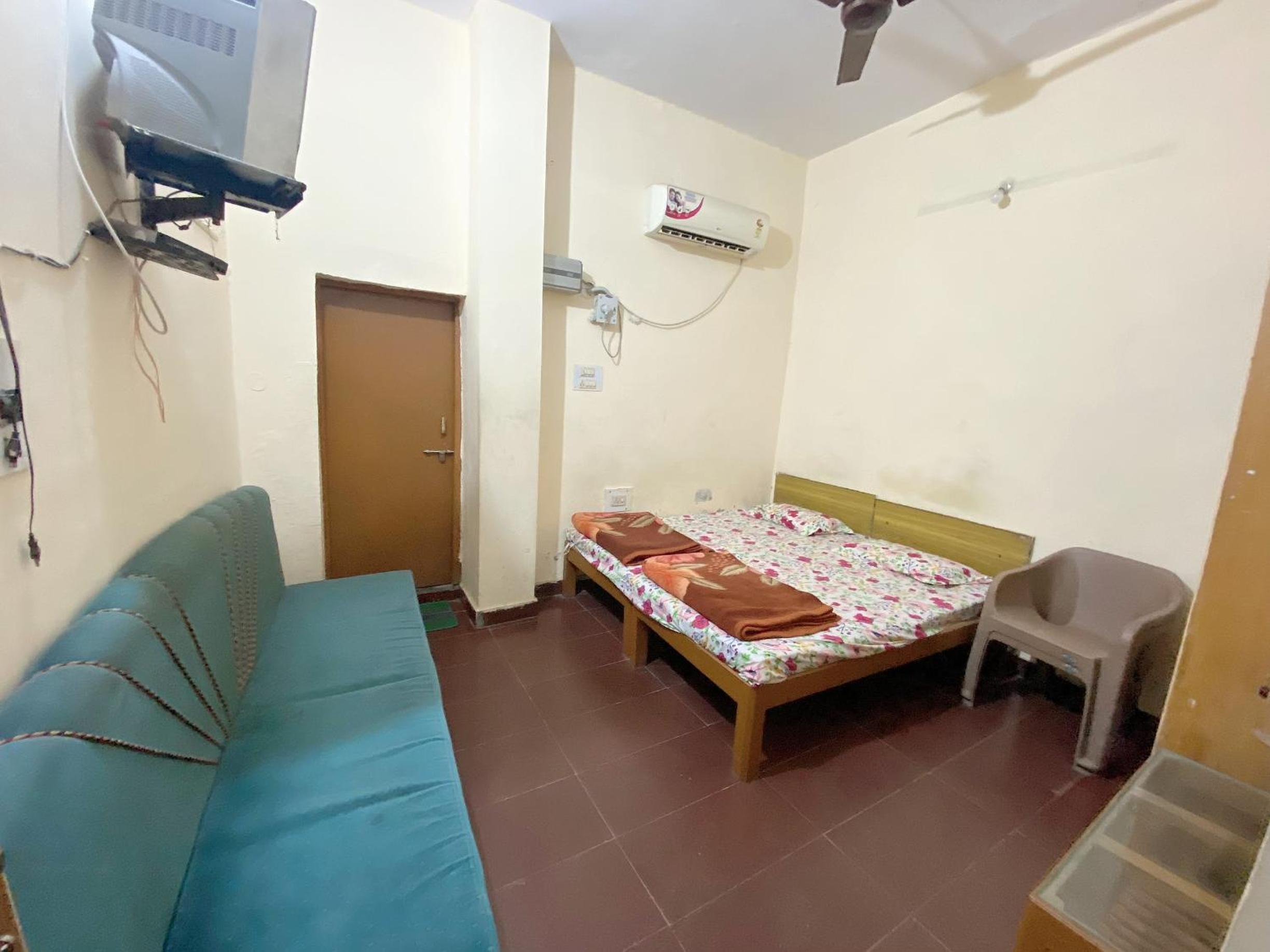 Standard Double Room - Photo 4