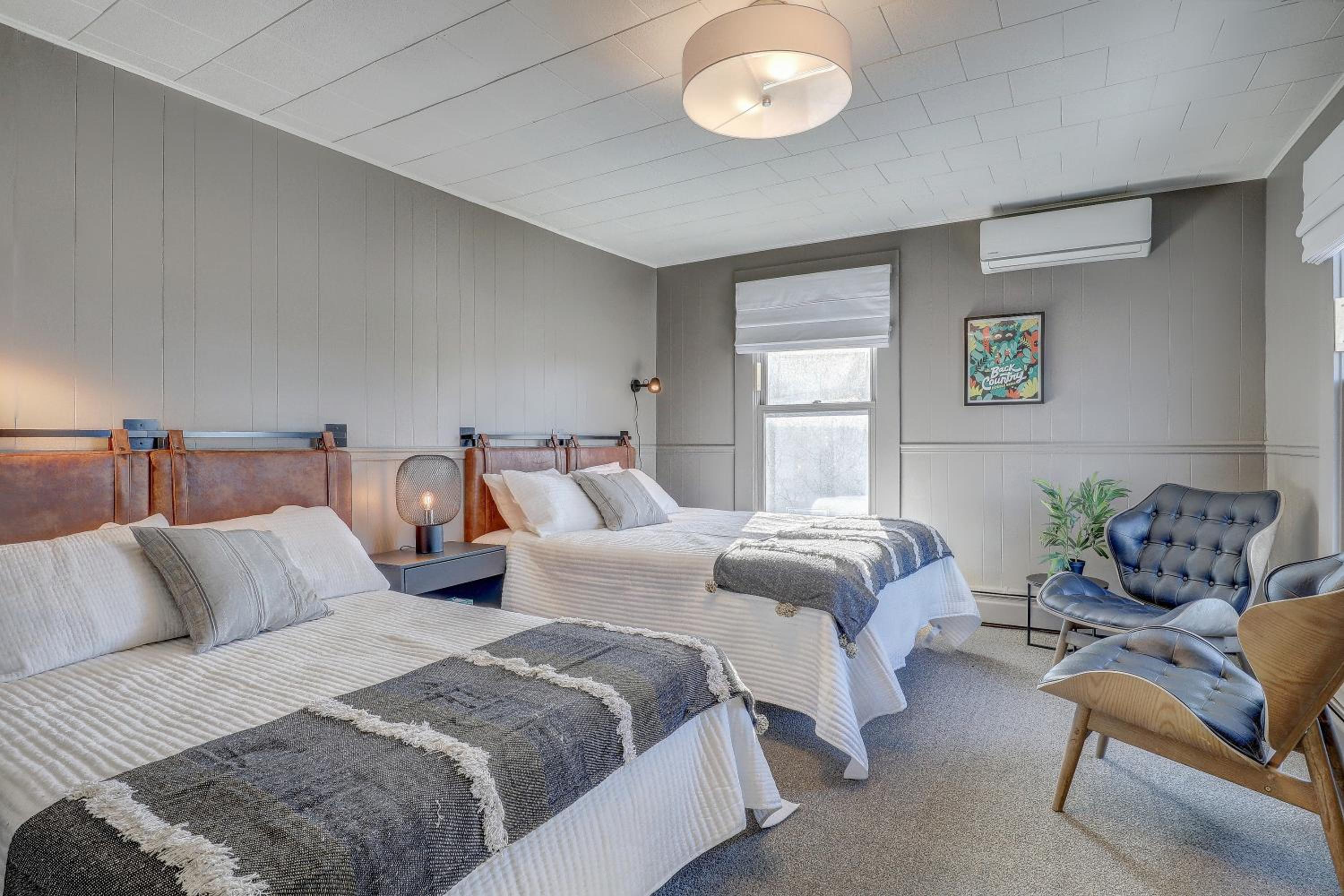 Large Double Room photo 1