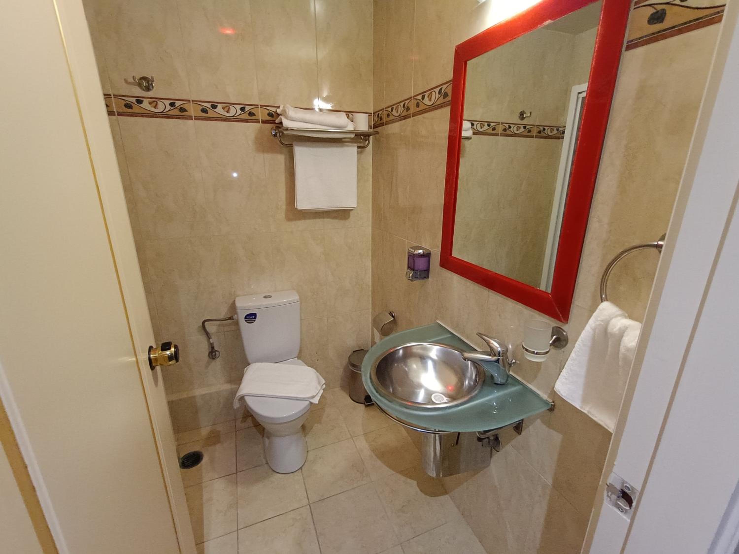 Double or Twin Room - Photo 19