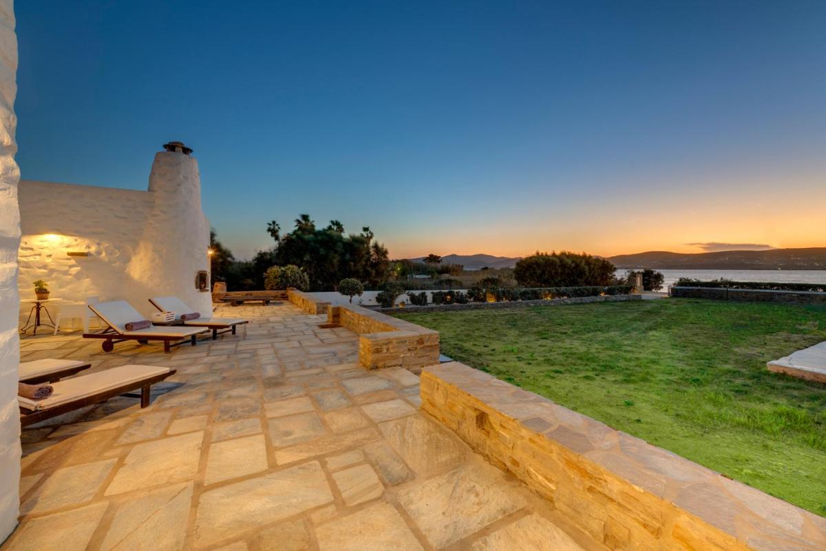 Villa - Beach Front