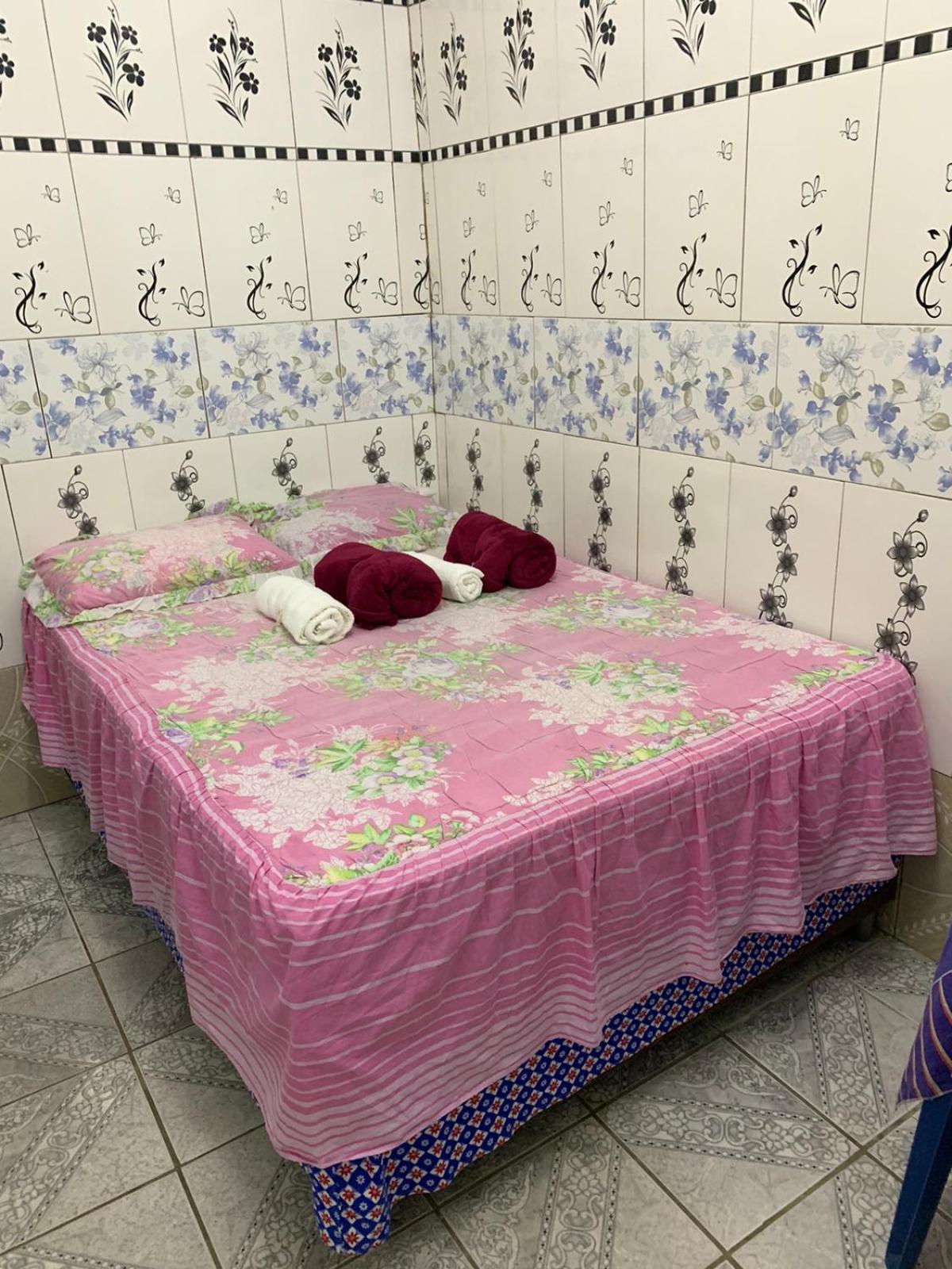 Large Double Room - Photo 11