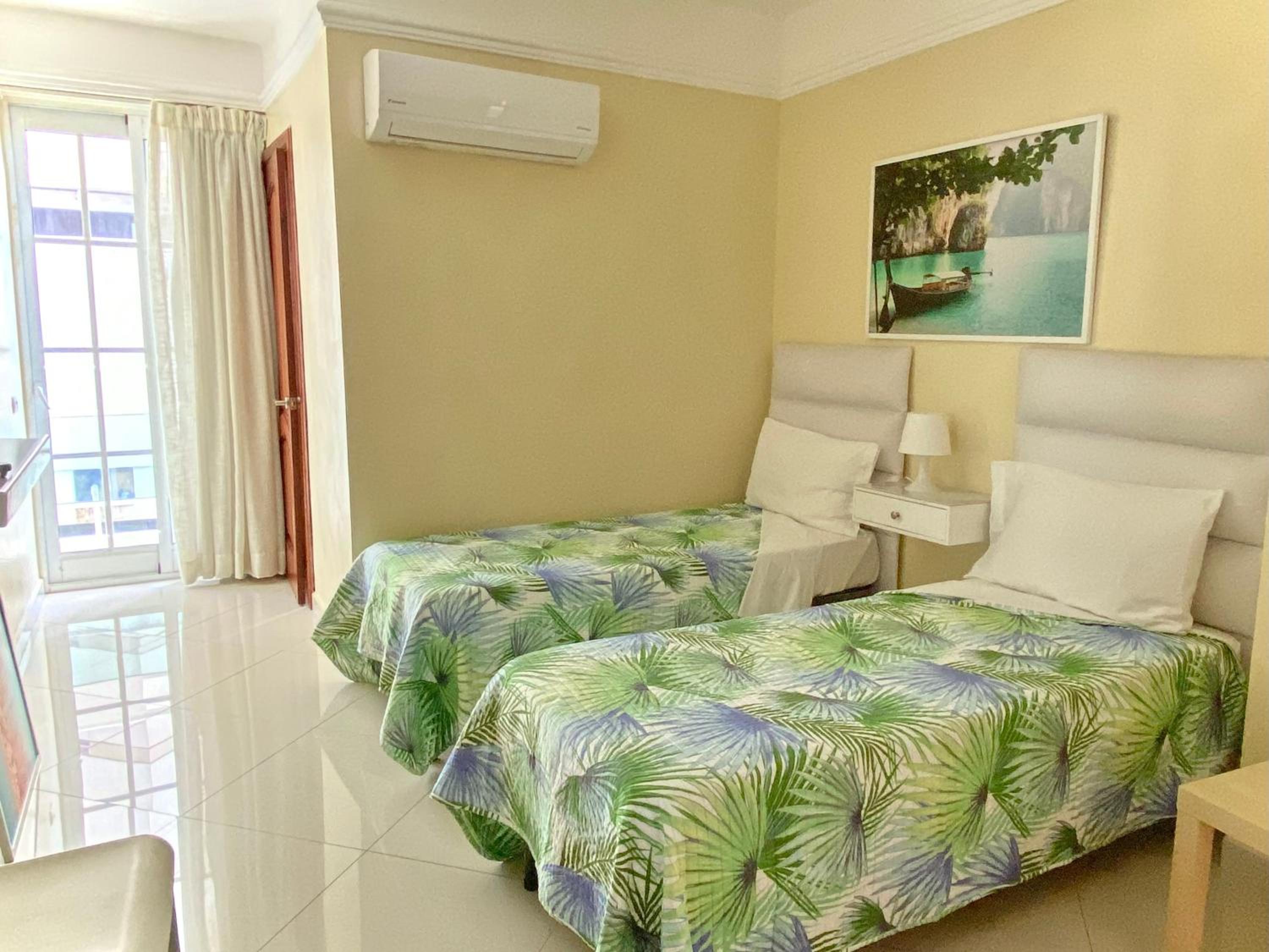 Two-Bedroom Apartment with Sea View photo 2