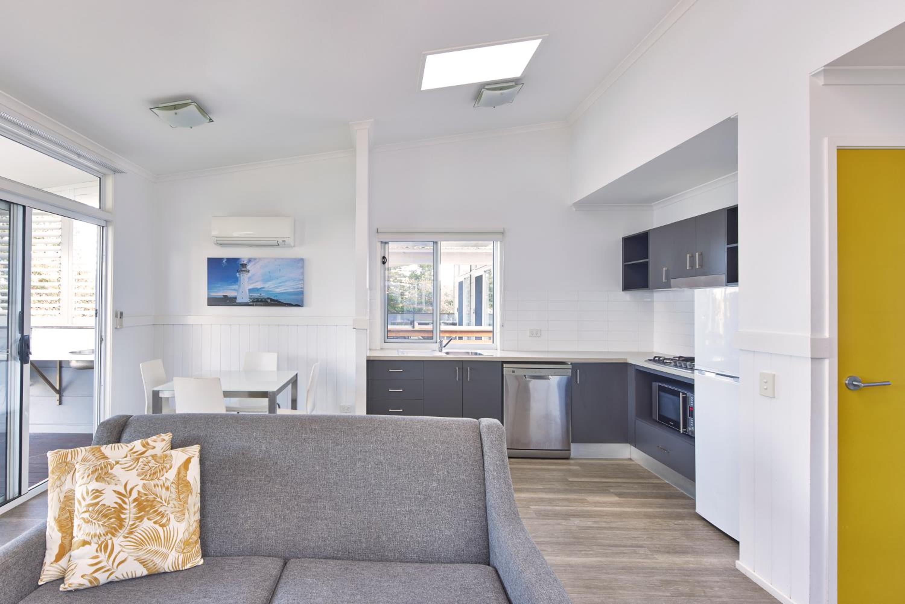 Lakeview Villa photo 2