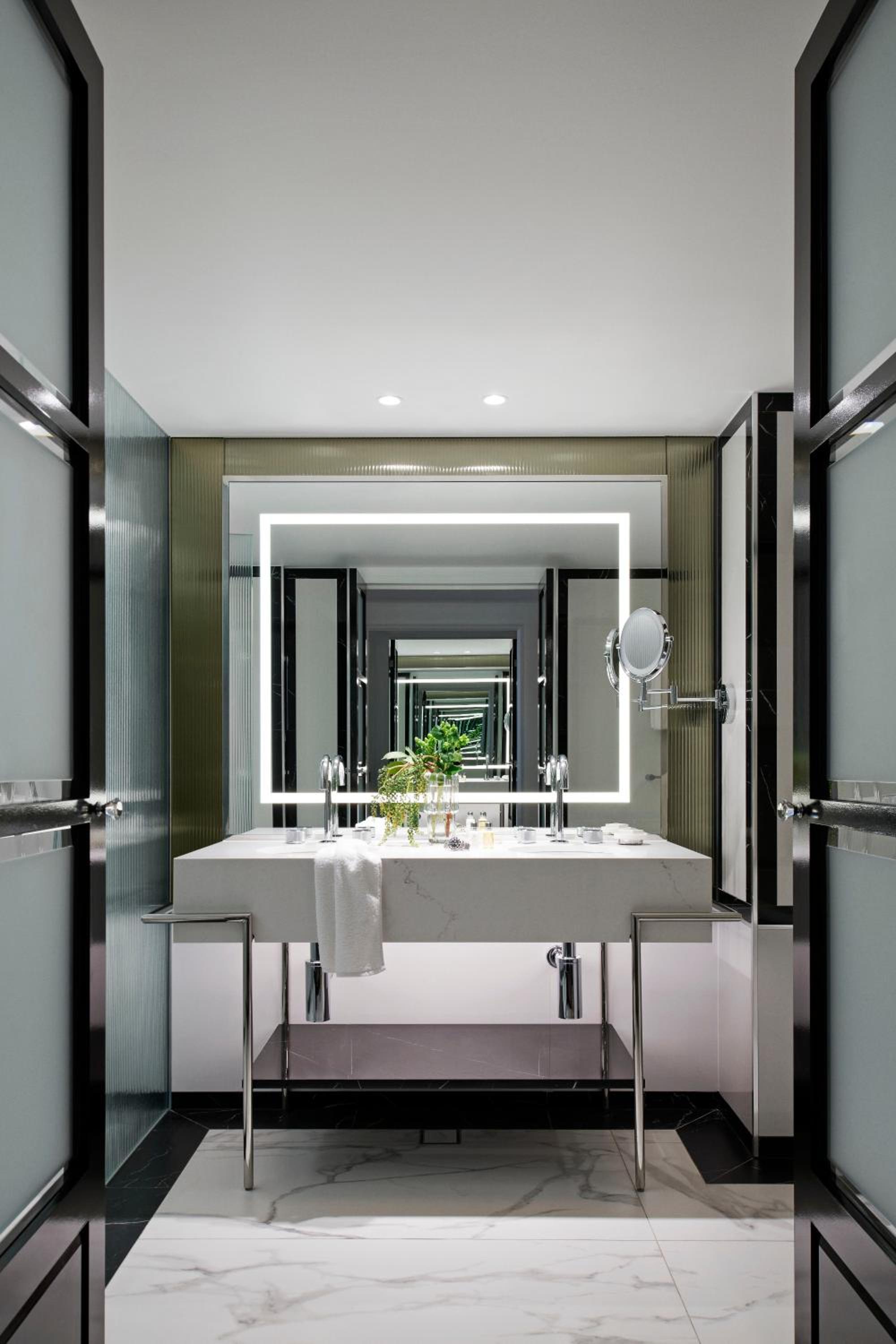 Boulevard Suite - Photo 3