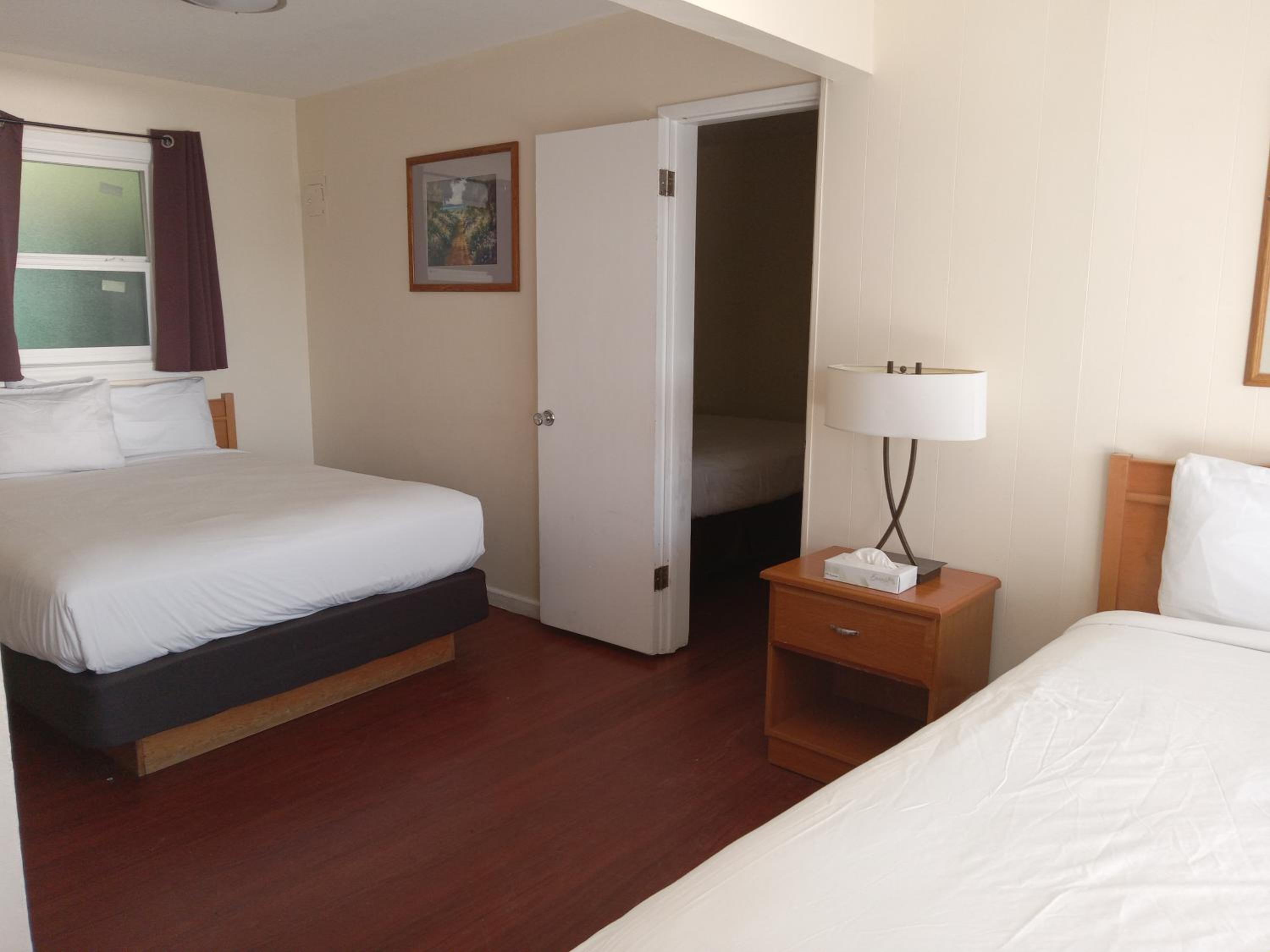 Two-Bedroom Suite - Photo 11