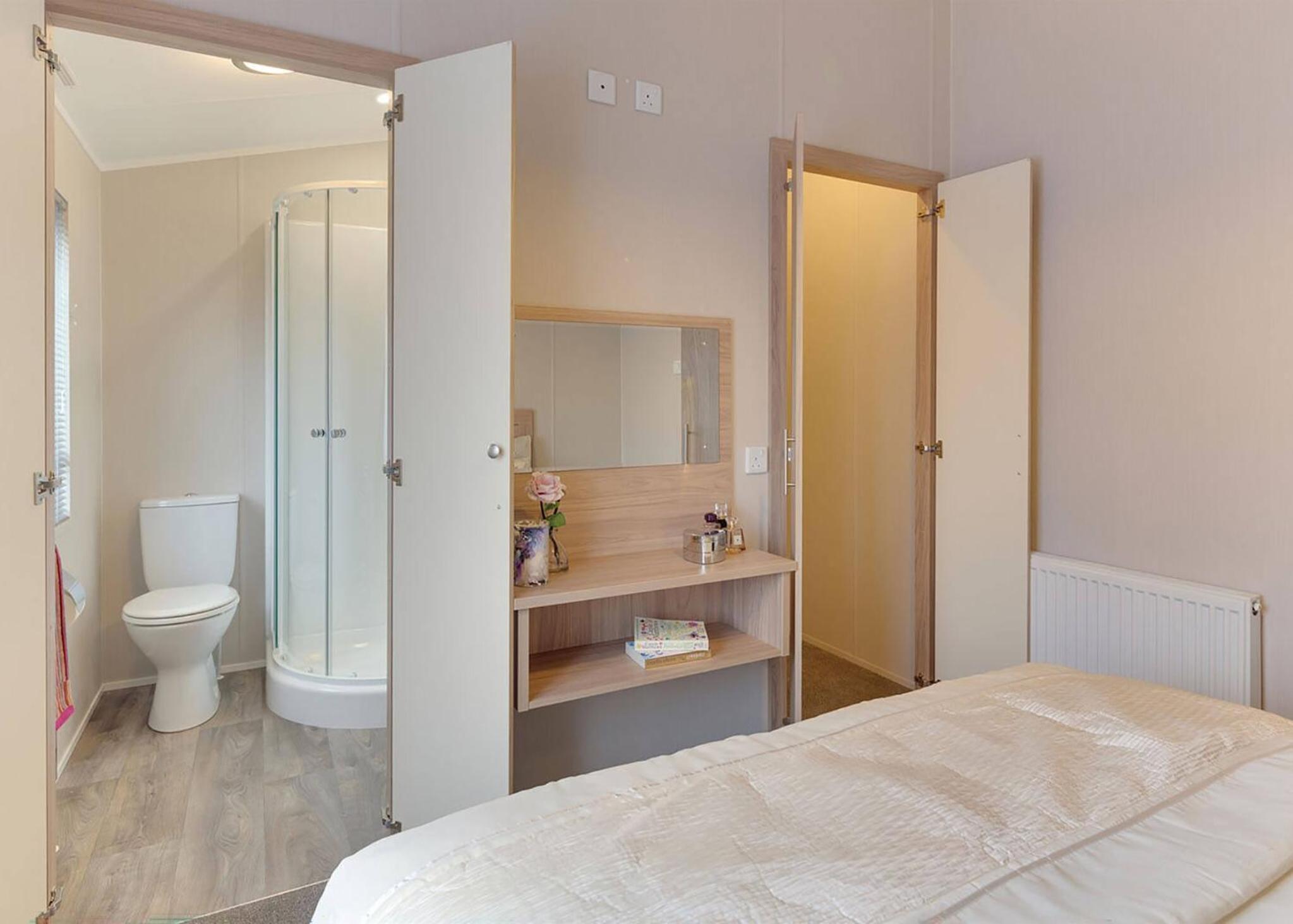 Three-Bedroom House 2 photo 1