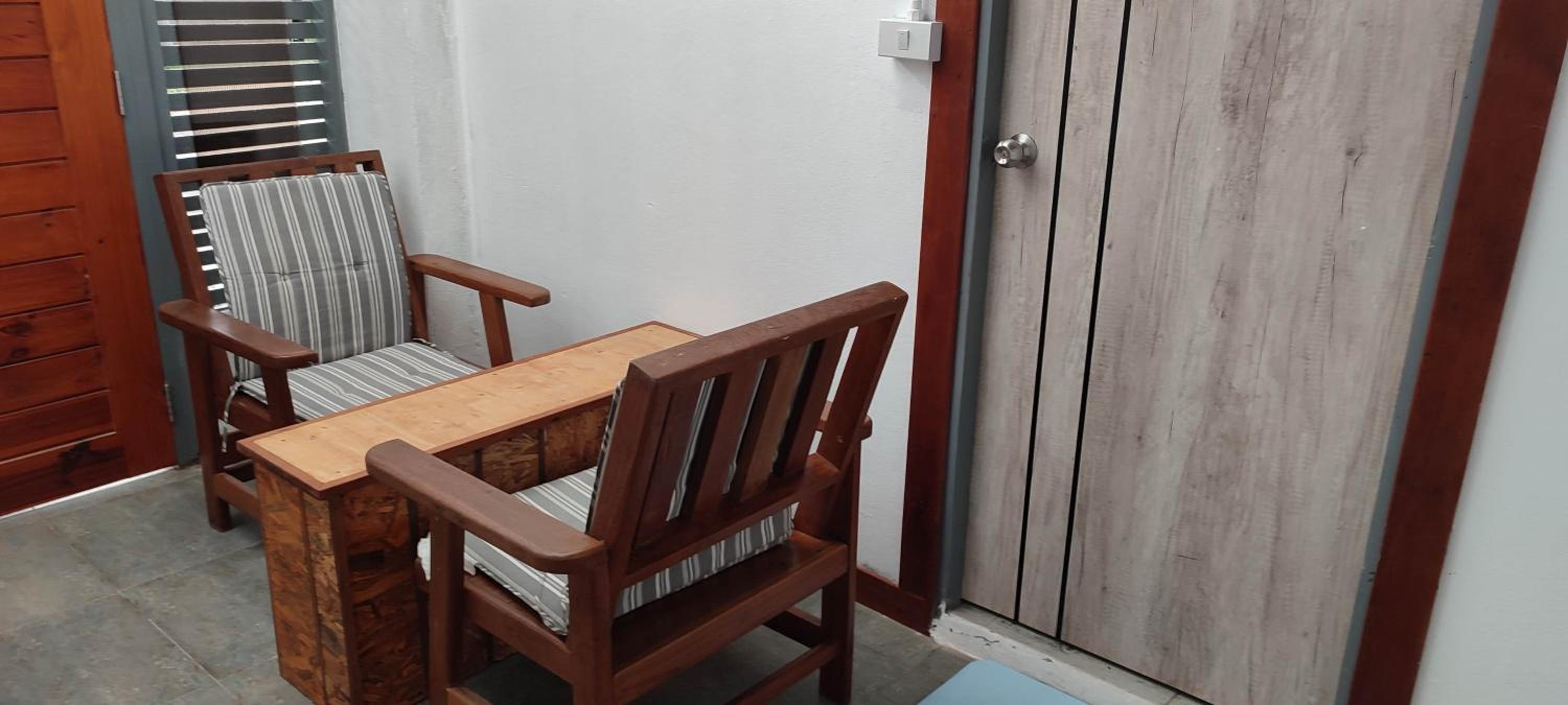 Standard Twin Room - Photo 15