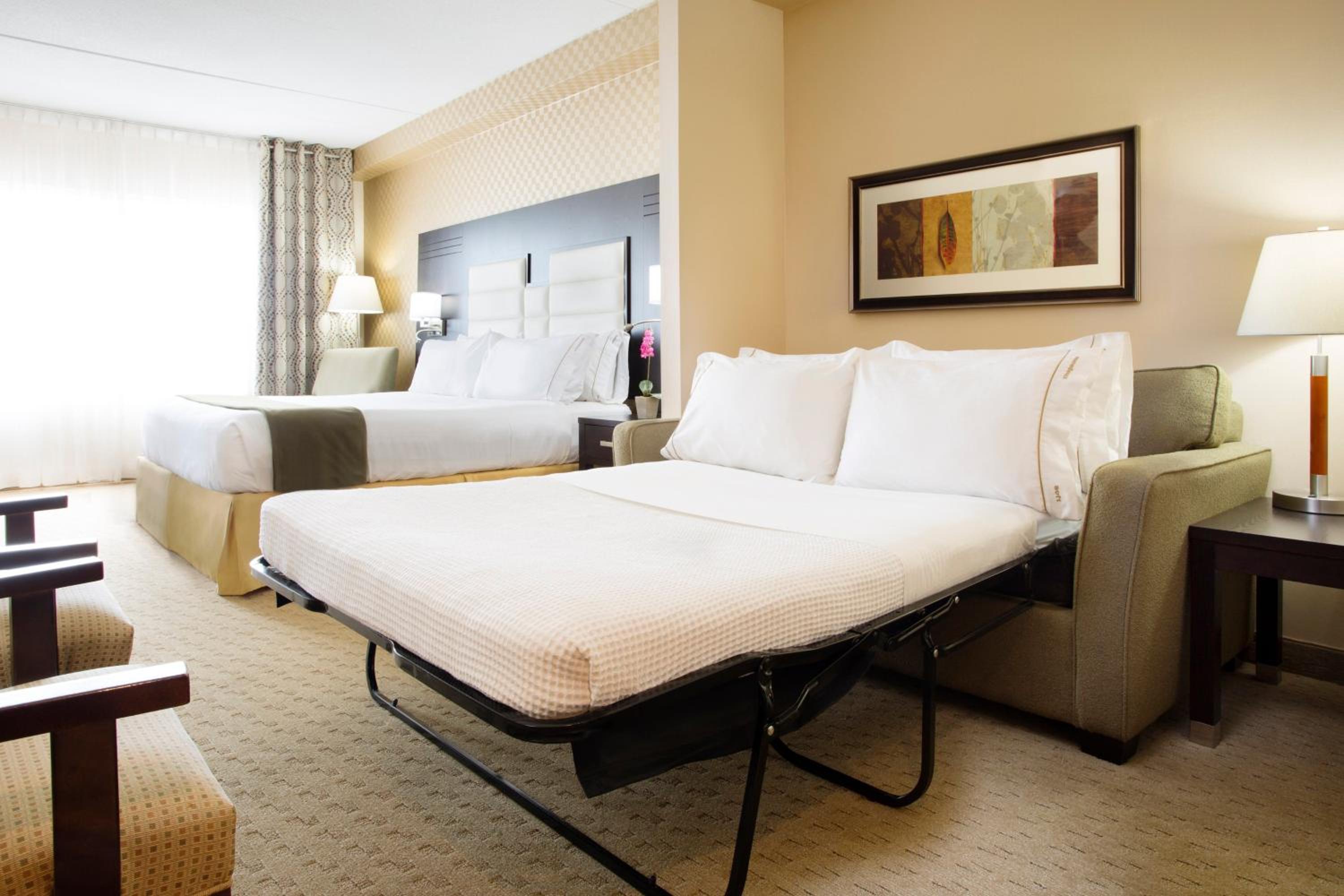 King Suite - Disability Access - Photo 2