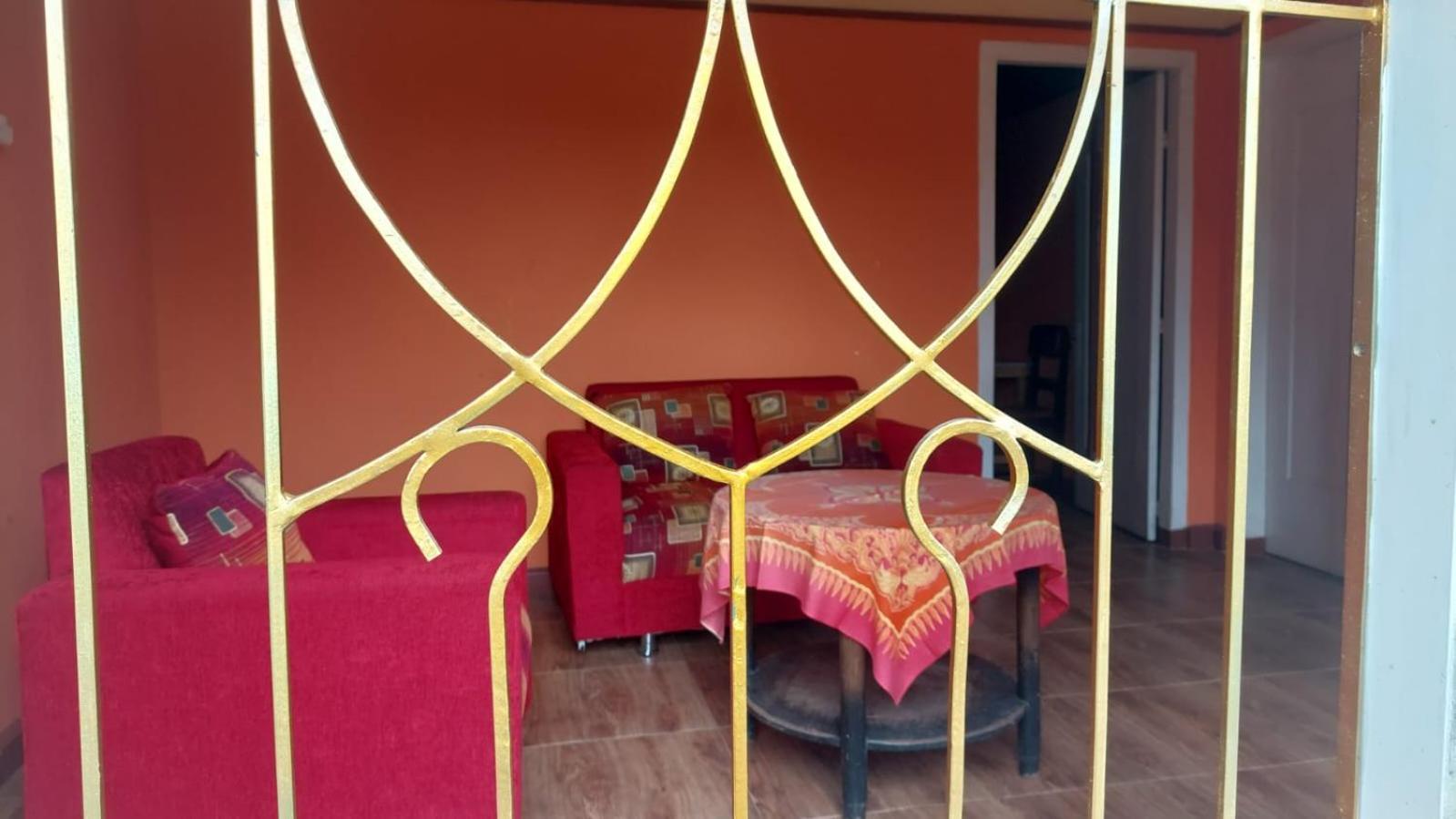 Family Room - Photo 2