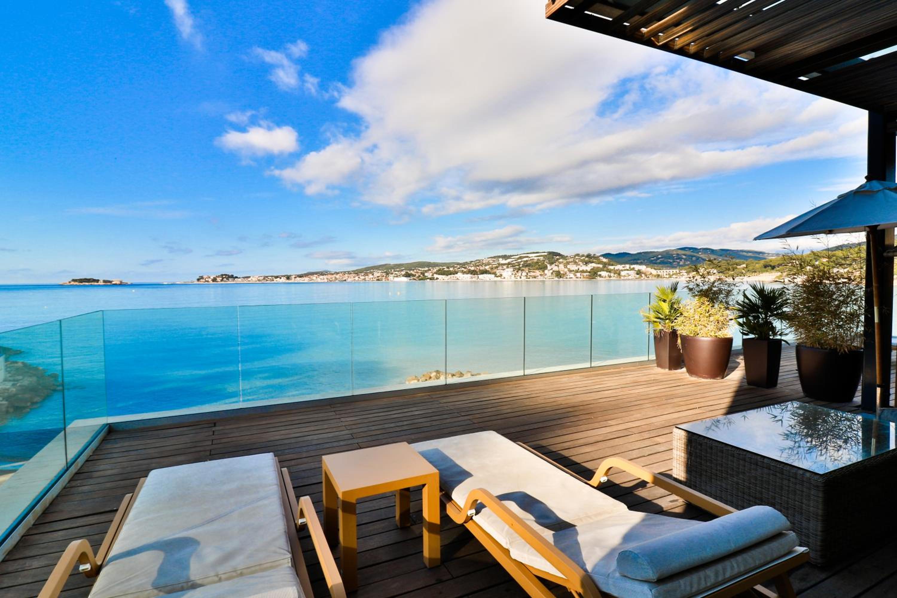 Chambre Double Deluxe - Vue sur Mer Chambre Double Deluxe - Vue sur Mer