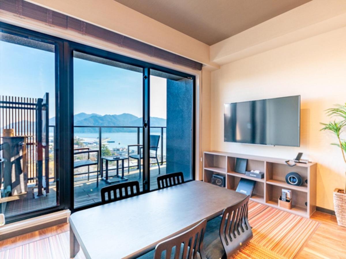Modern Western Junior Suite Room with Open Air Bath - Non-Smoking photo 2