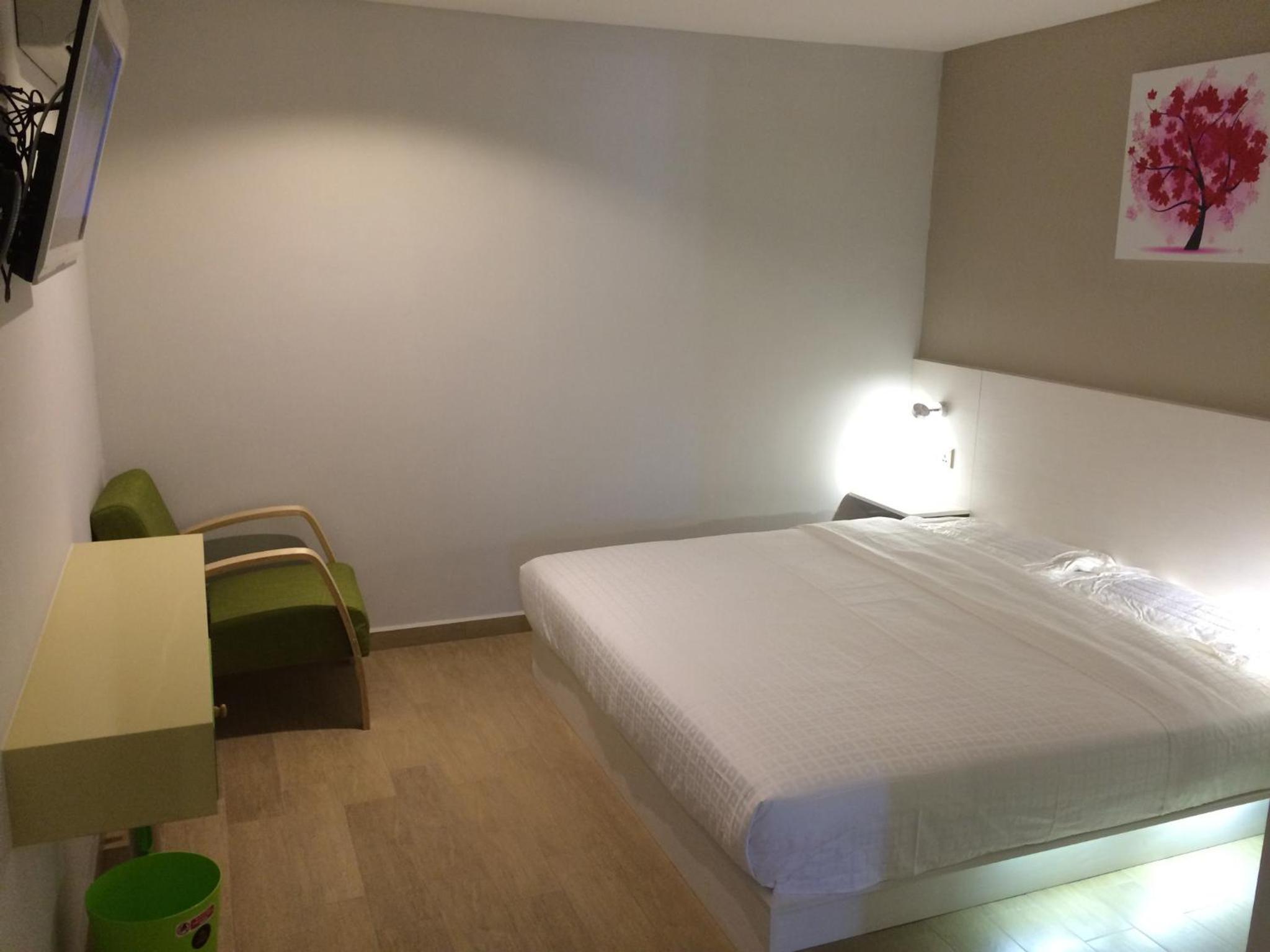 Standard Double Room photo 2