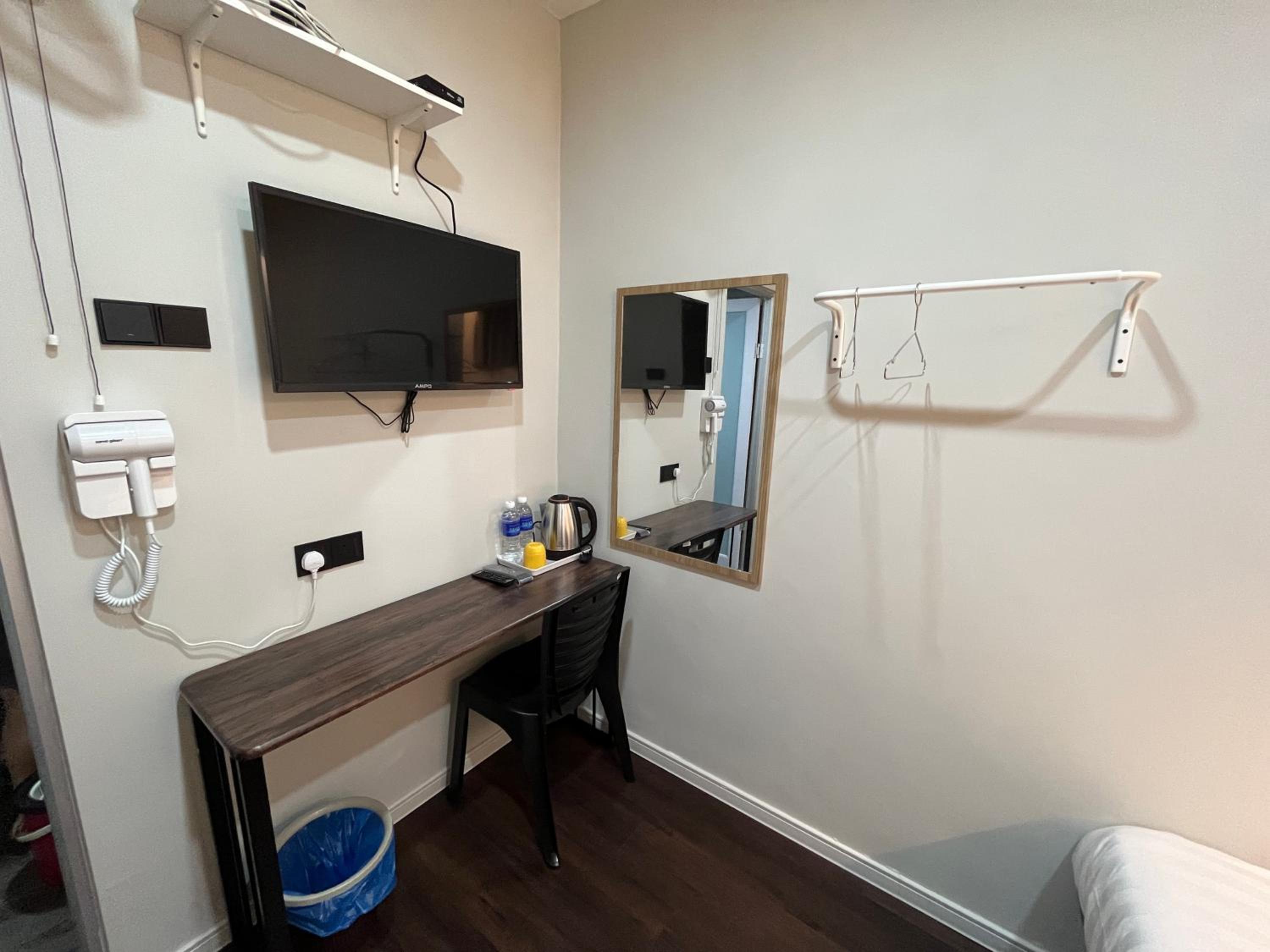 Standard Twin Room photo 3
