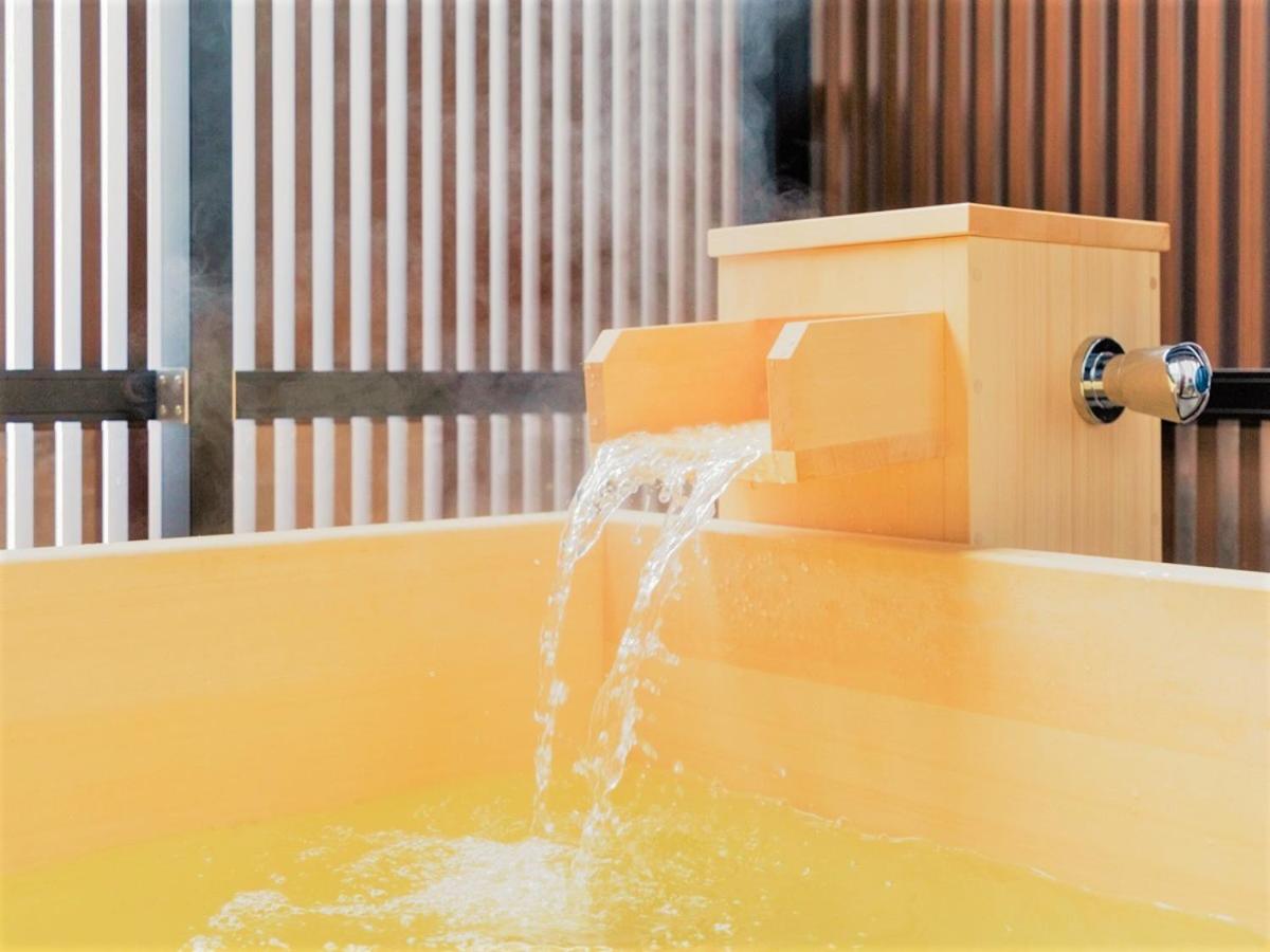 Ocean Suite Room with Open Air Bath - Non-Smoking photo 3