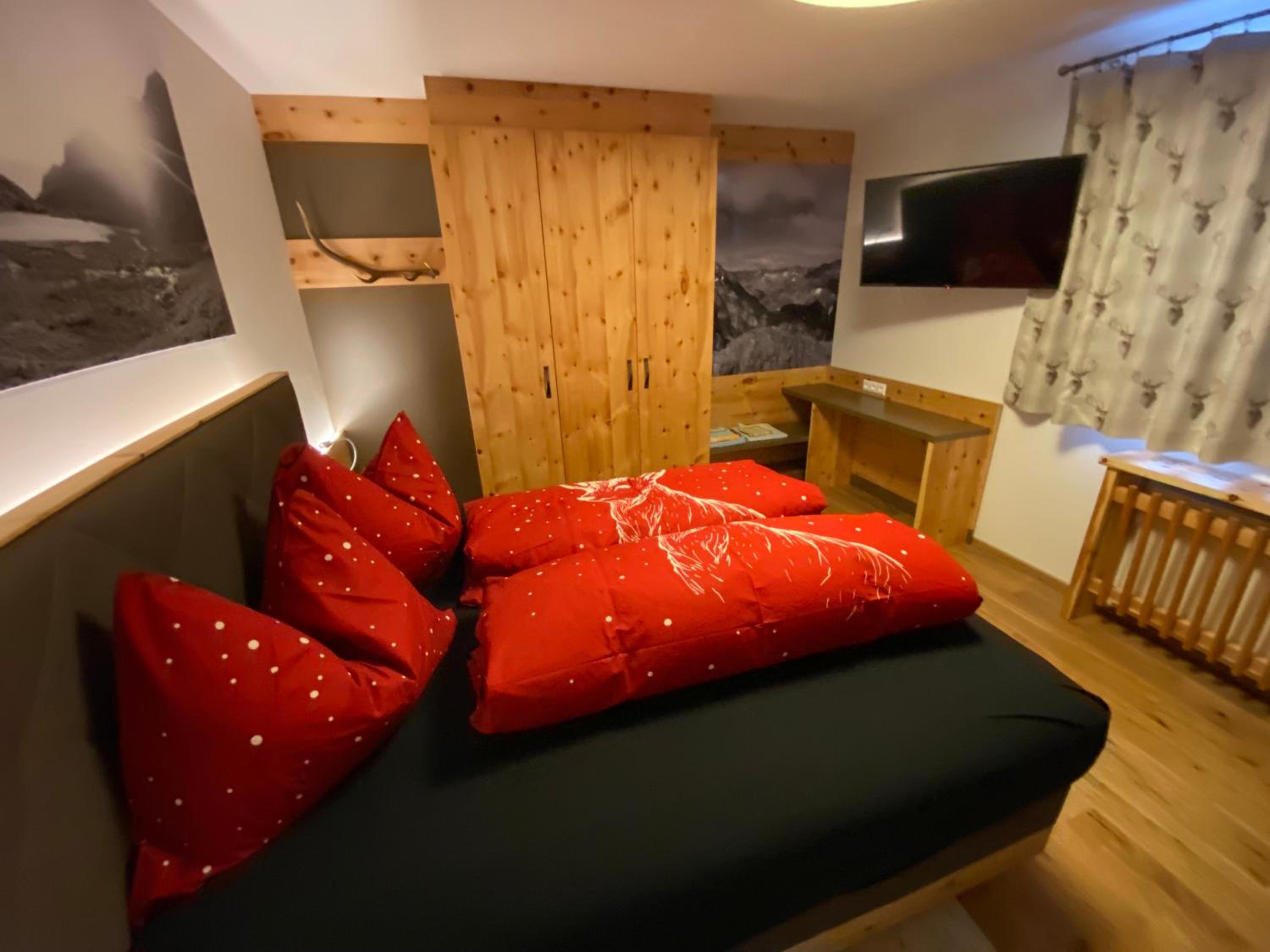 Three-Bedroom Chalet photo 1