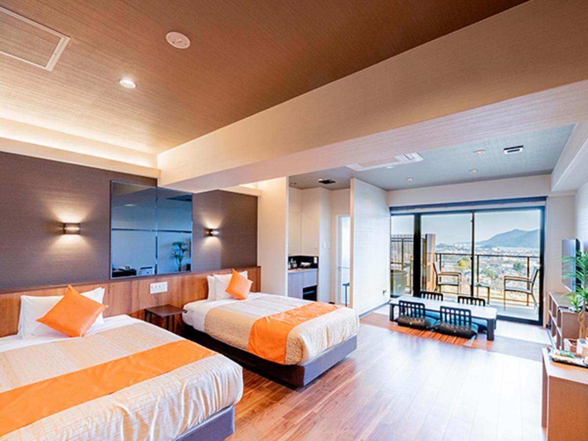 Modern Japanese-Western Room with Open Air Bath - Non-Smoking photo 1