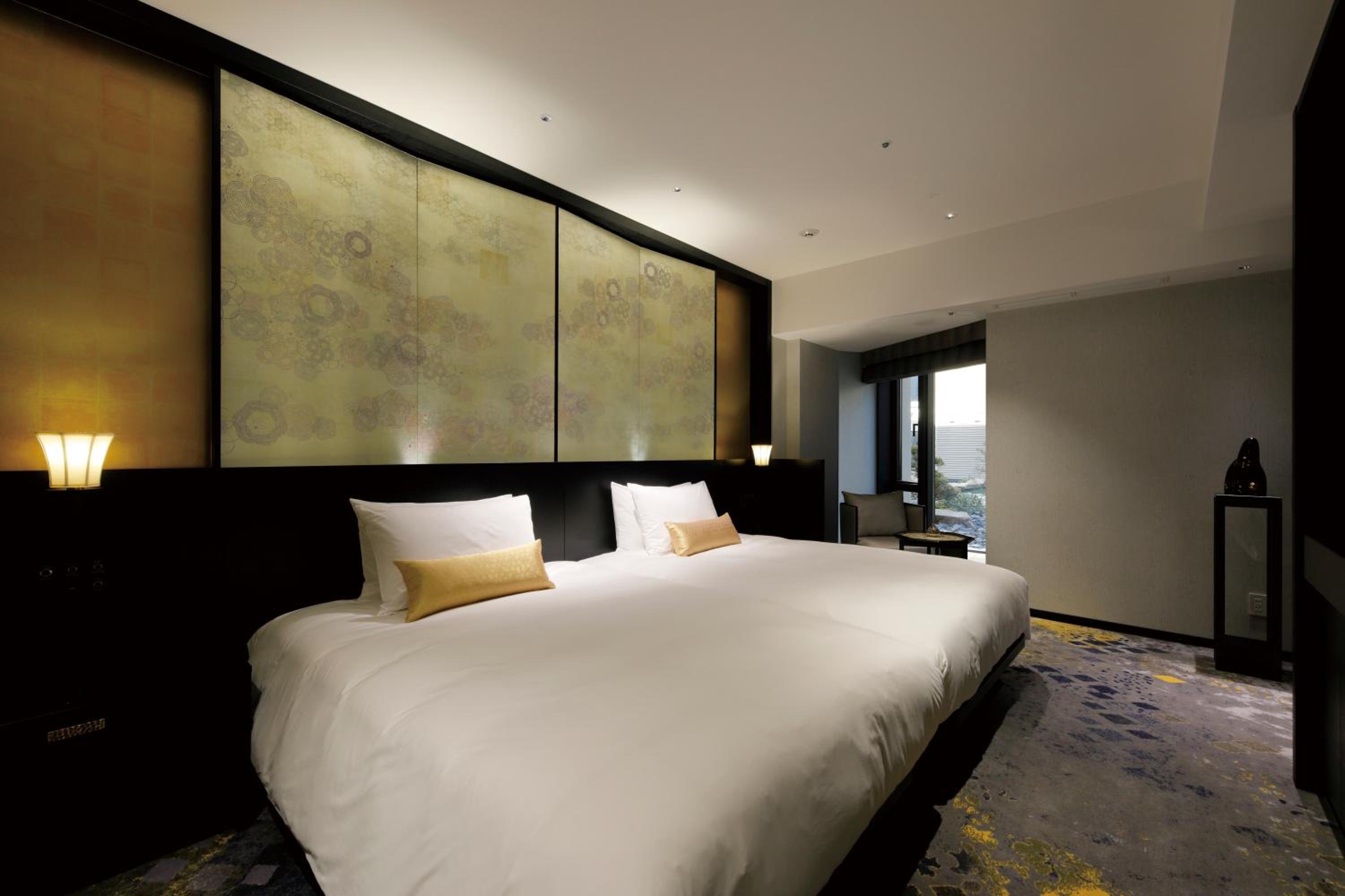 Suite Hollywood Twin Room - Photo 11