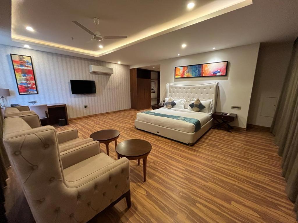 King Room - Photo 10