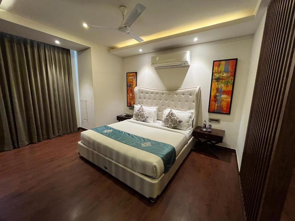 Deluxe Room - Photo 6