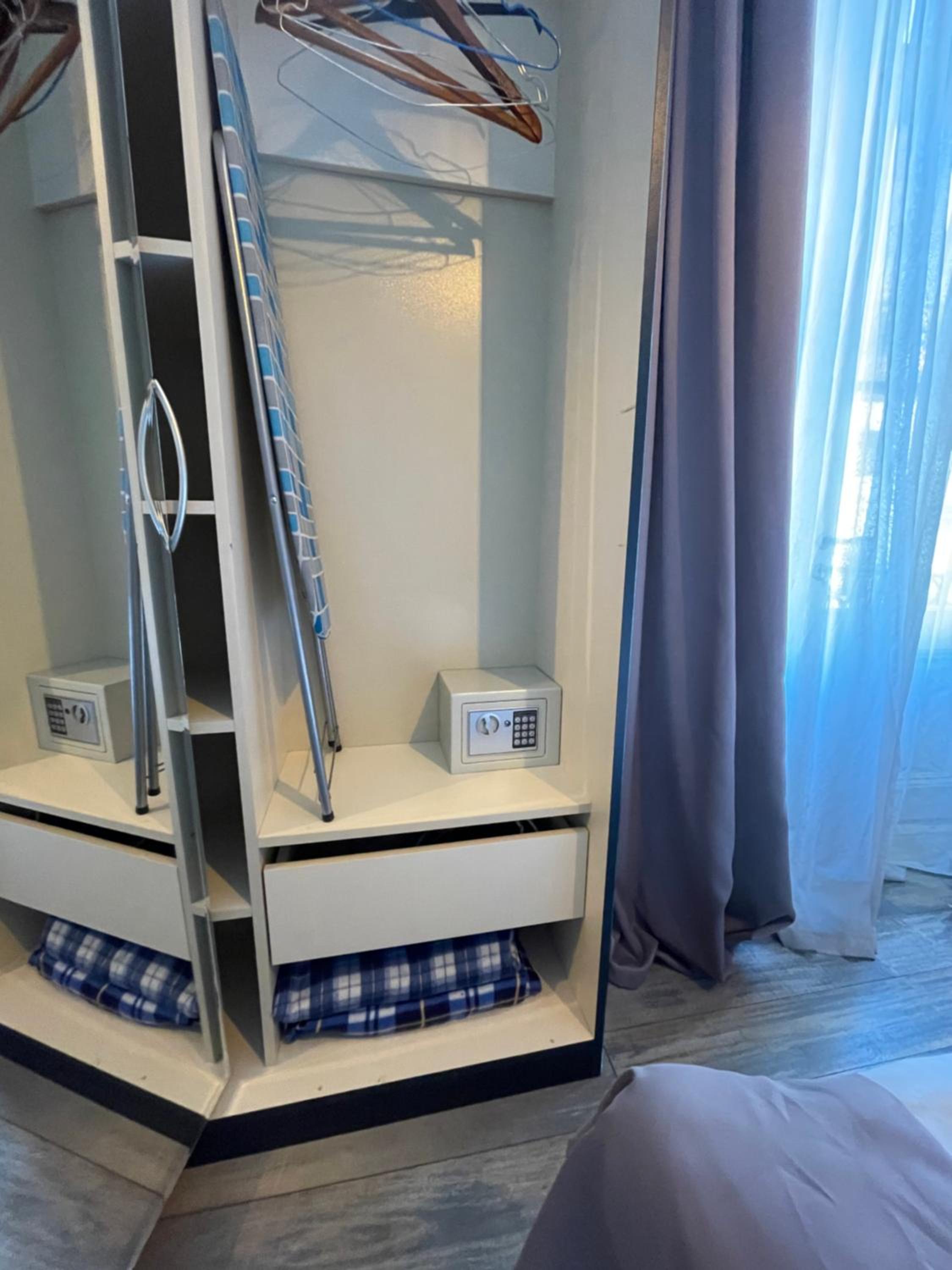 Apartment with Garden View - Photo 7