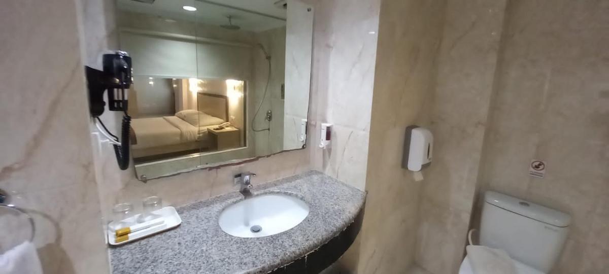 Business Suite photo 3