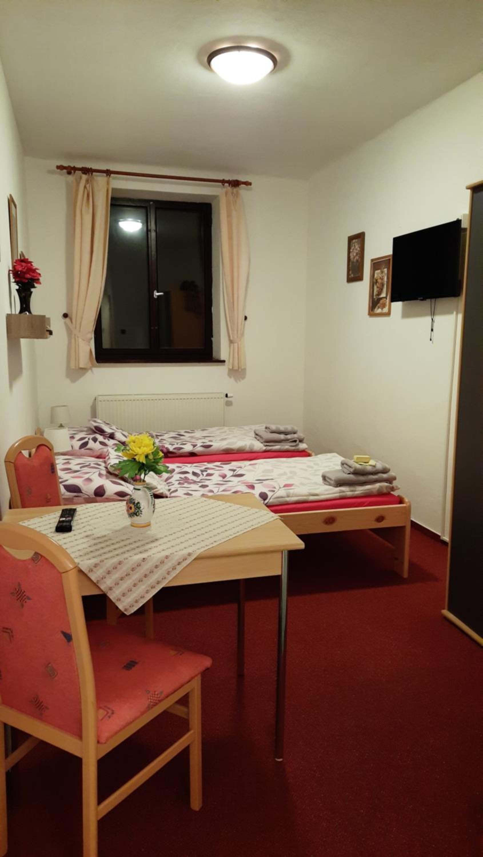 Standard Double or Twin Room photo 1