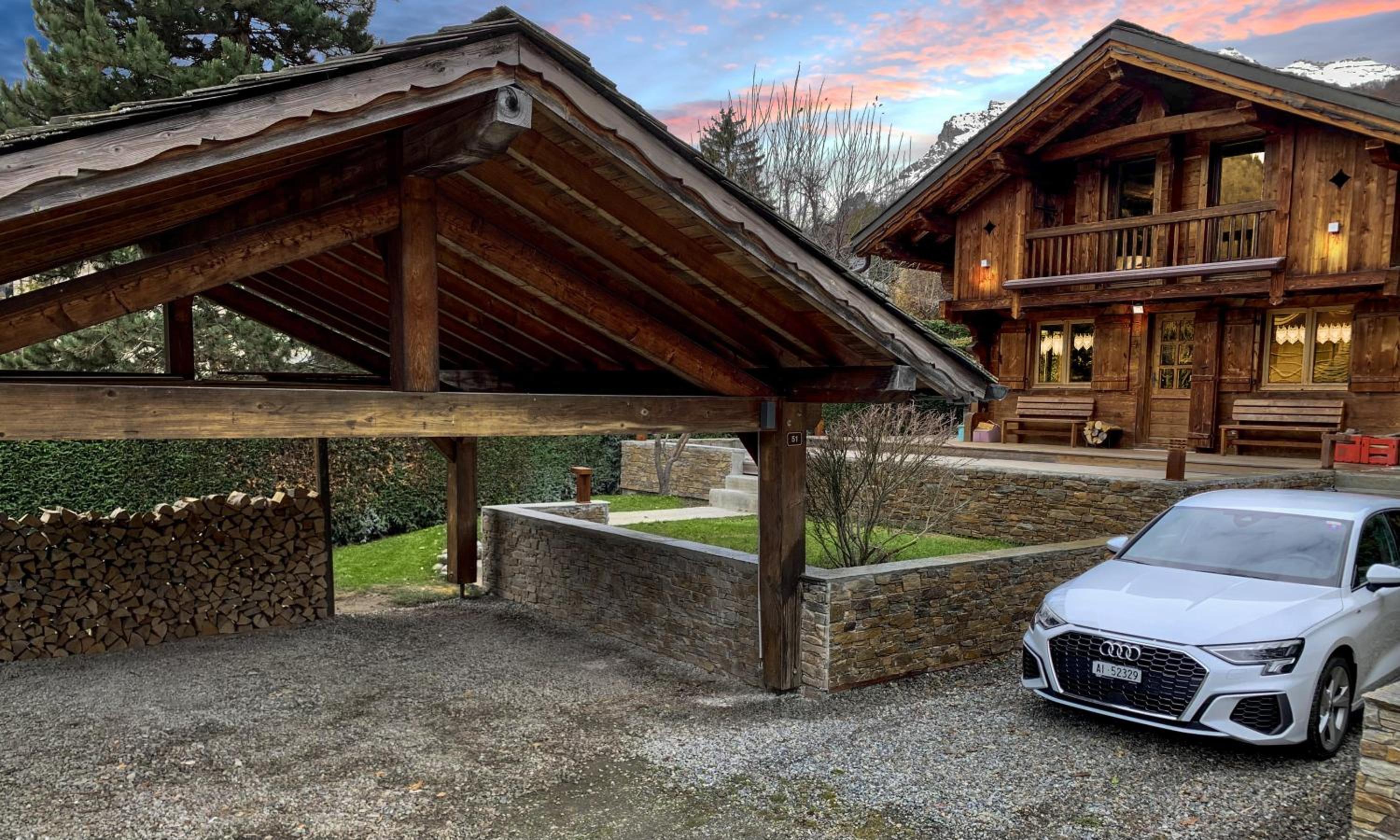 Three-Bedroom Chalet photo 3