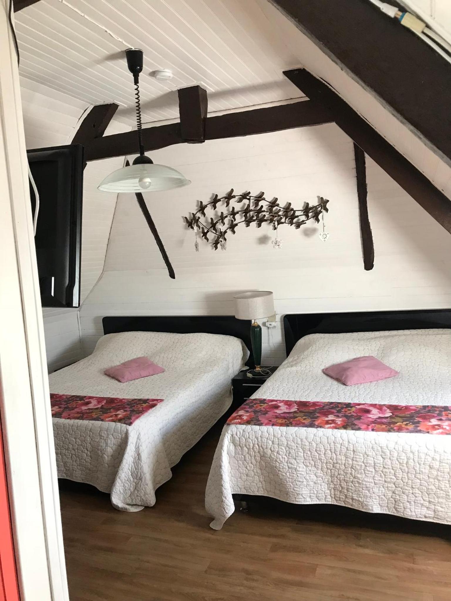 Basic Double Room - Photo 8