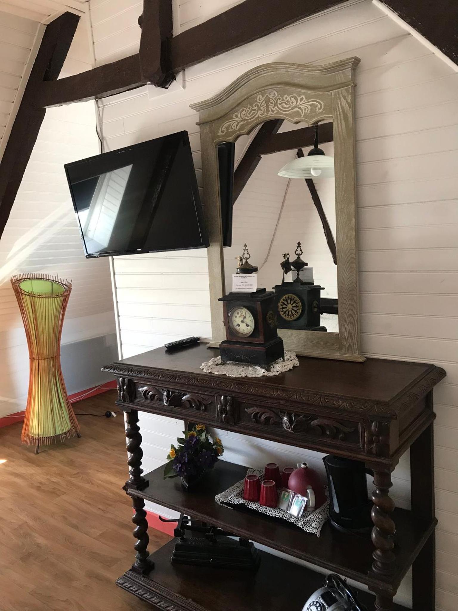 Basic Double Room - Photo 9