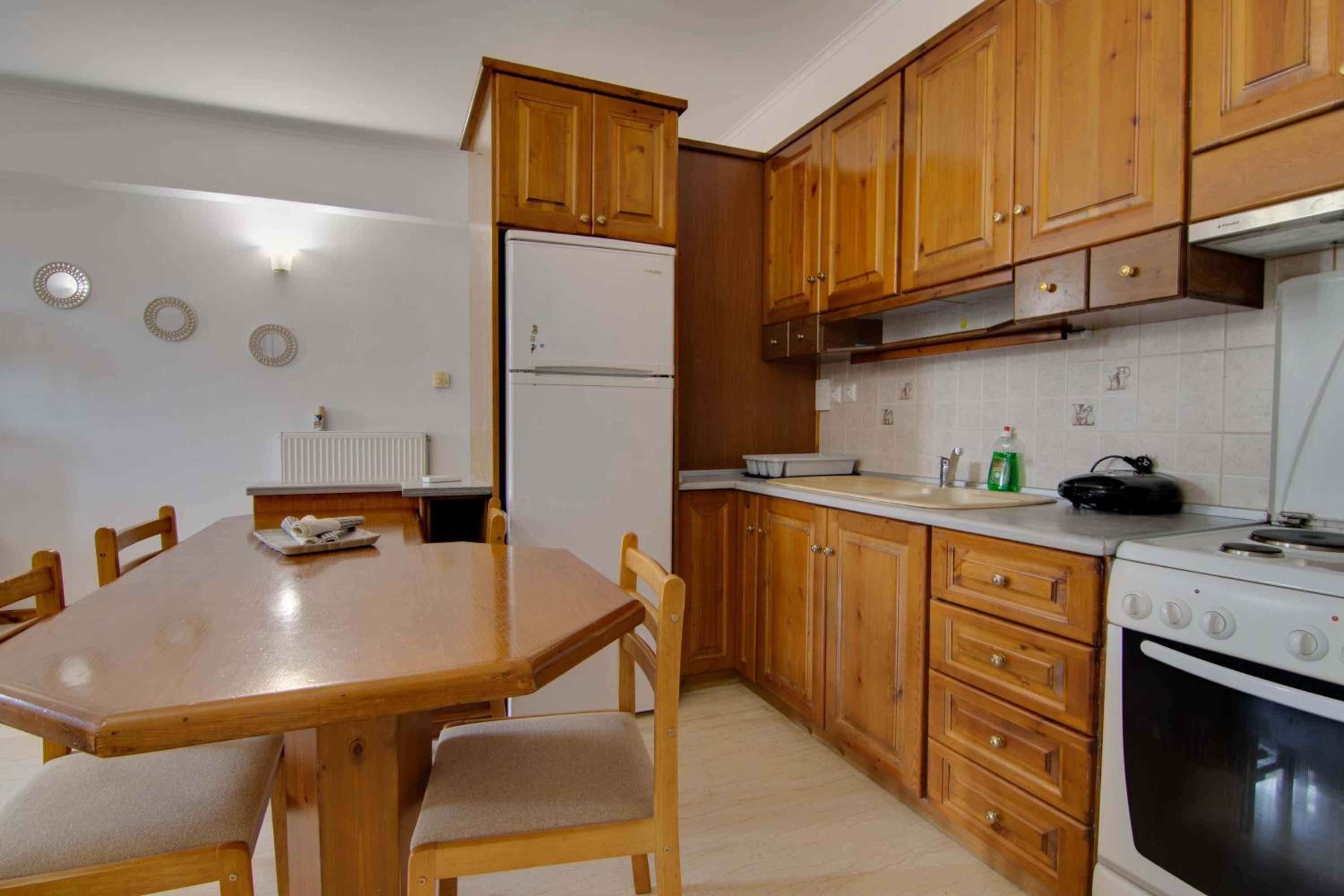 One-Bedroom Apartment photo 2