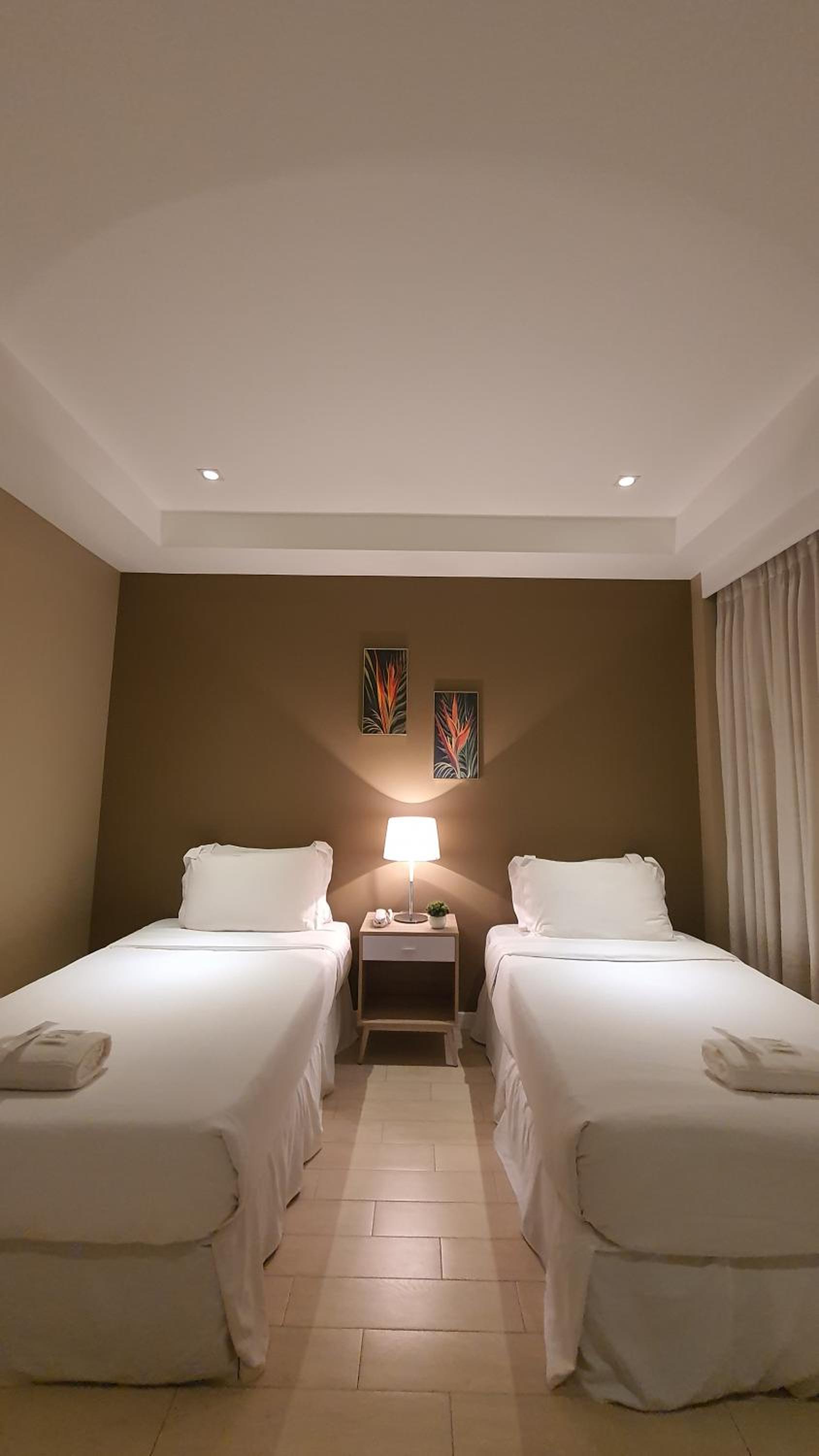 Twin Room - Photo 3