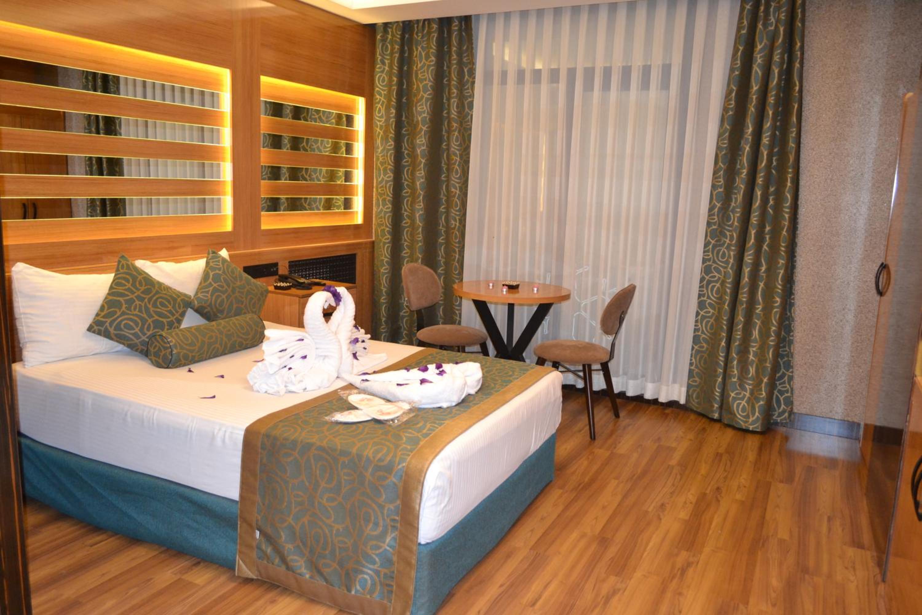 Large Single Room photo 2