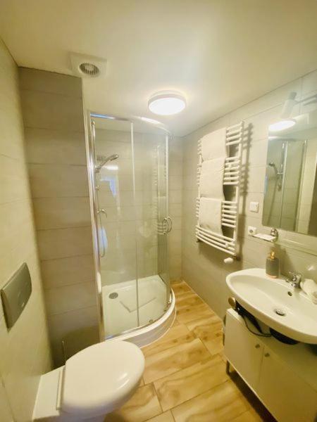 Double Room - Photo 2