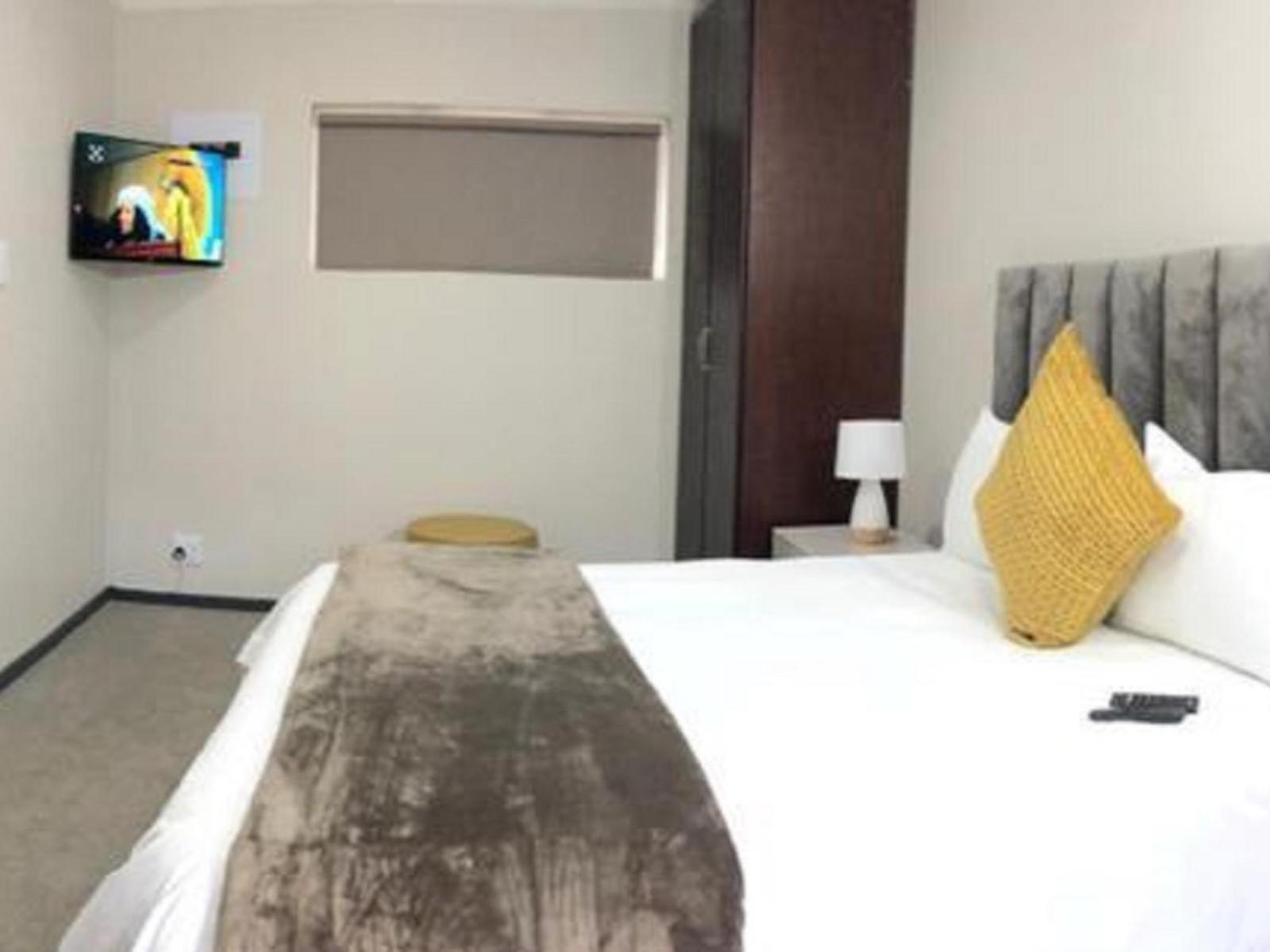 Deluxe Queen Room photo 2