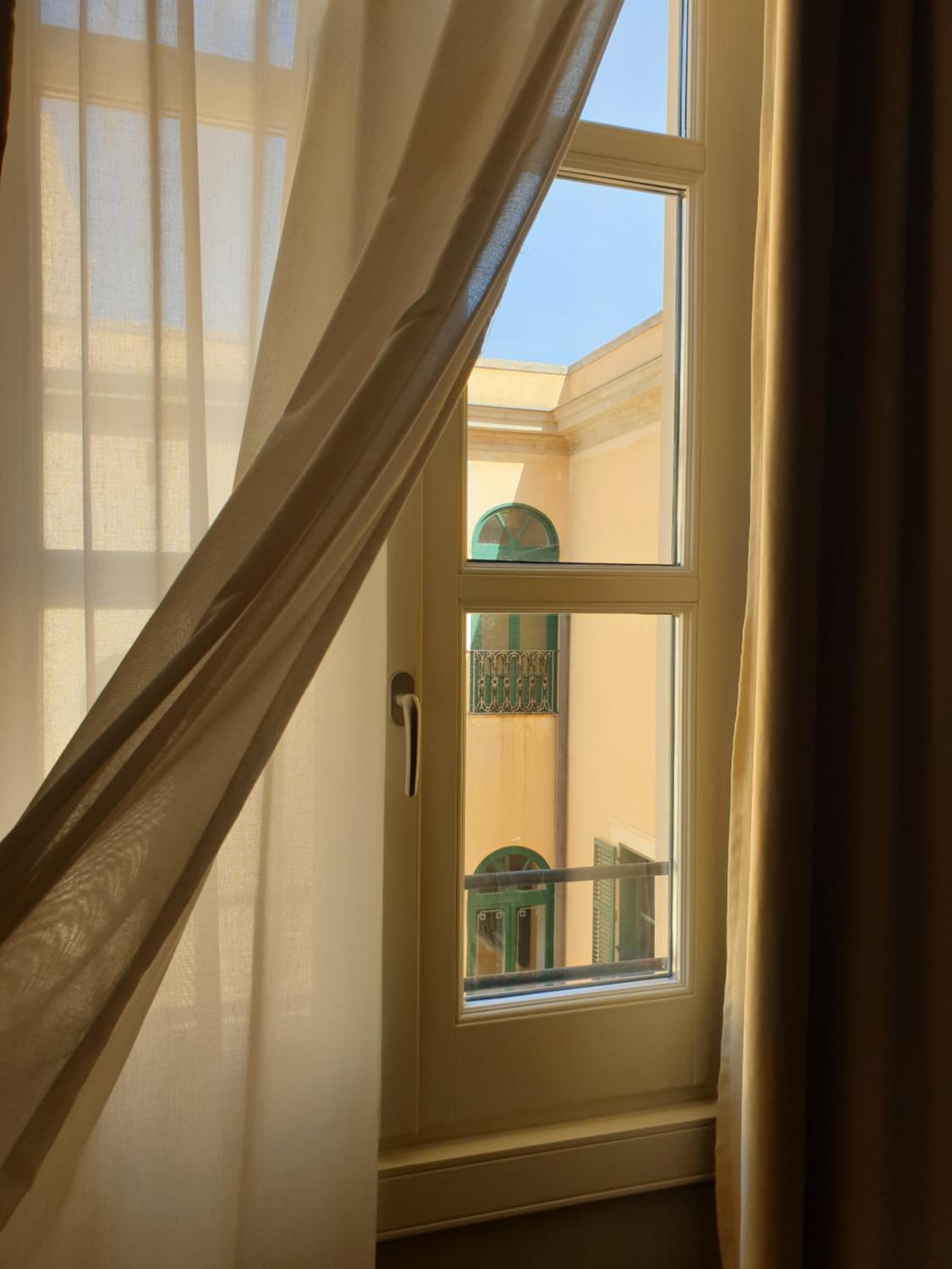 Standard Double or Twin Room - Photo 4