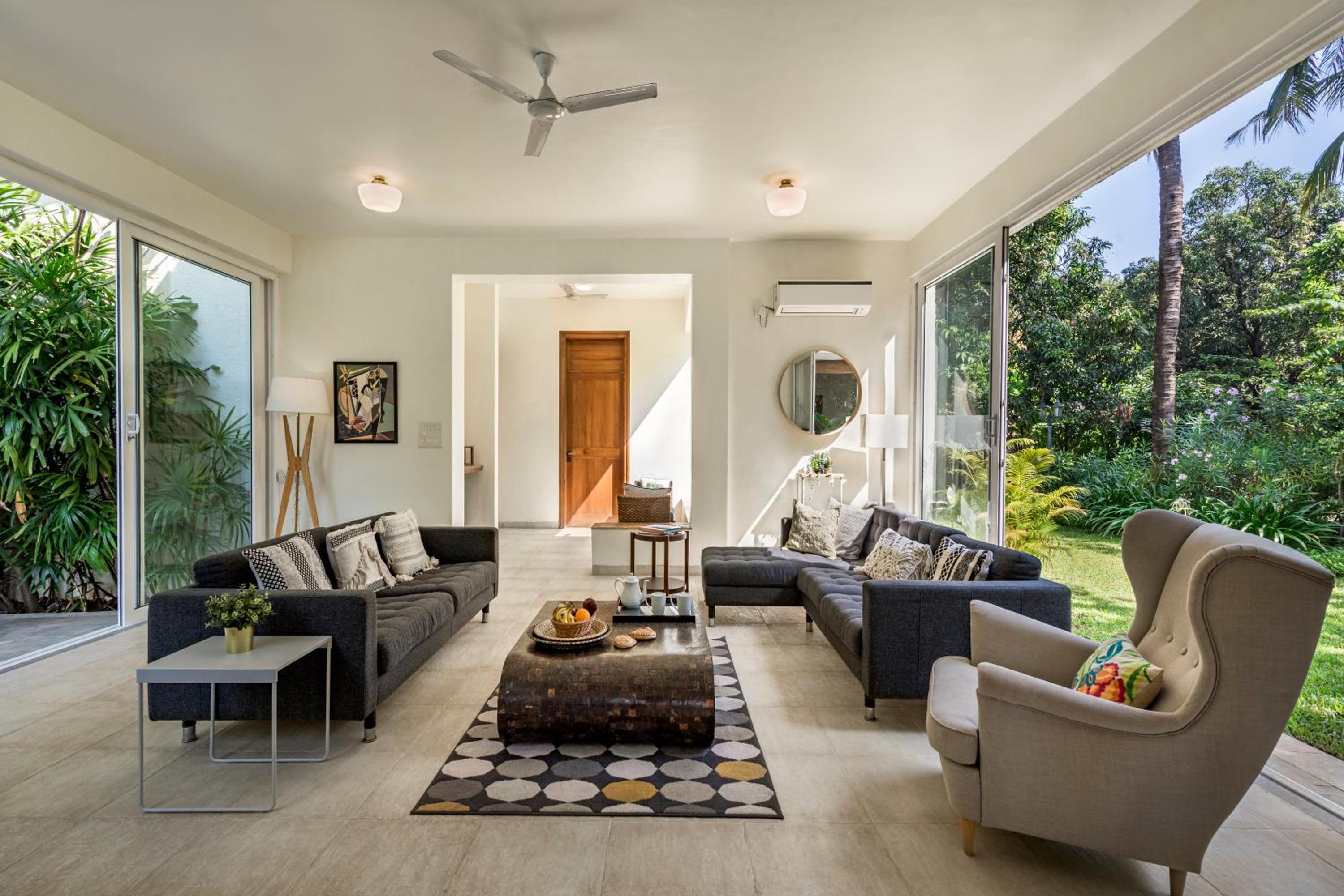 Villa photo 3