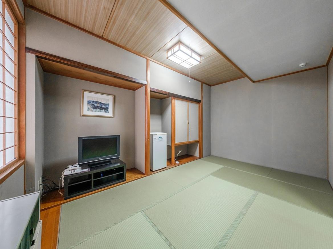 Japanese-Style Room - Non-Smoking - Main Building photo 3