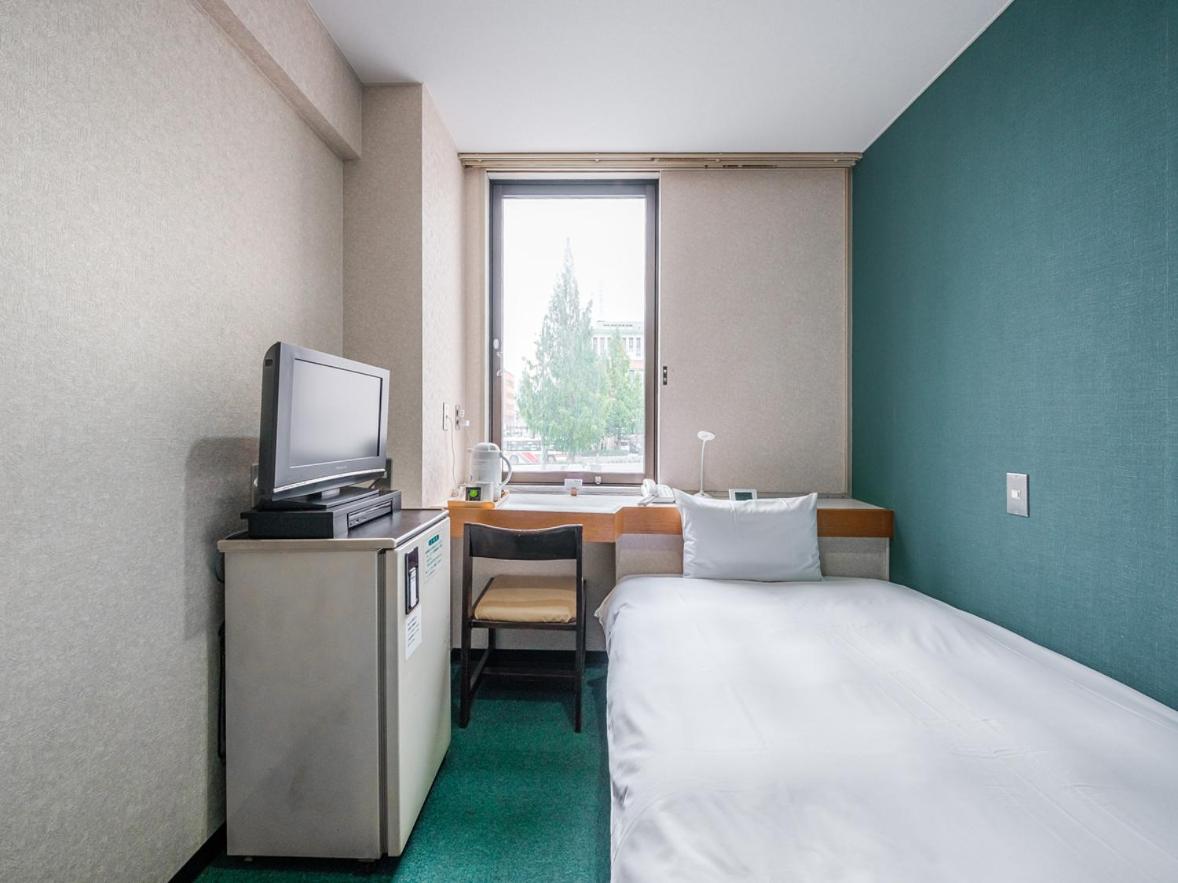 Single Room with Small Double Bed- Non-Smoking - Main Building photo 1