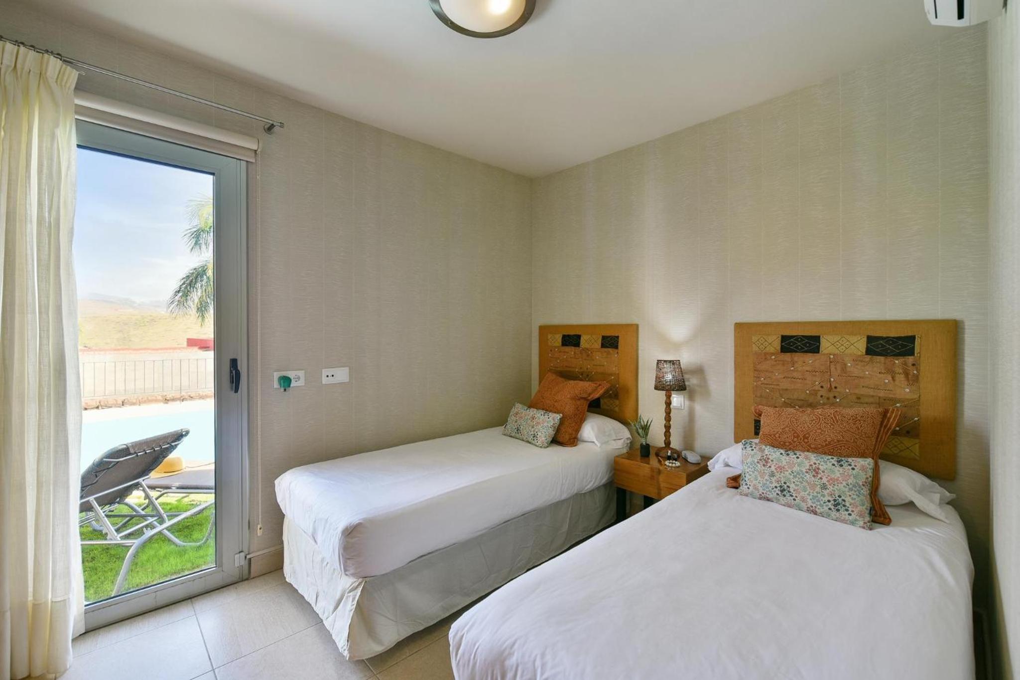 Villa de Tres Habitaciones