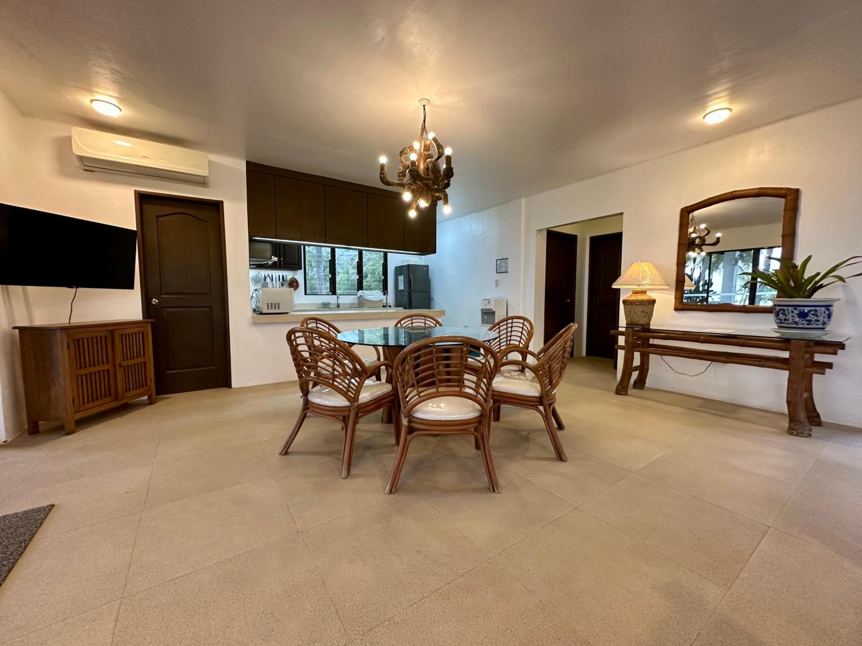 Two-Bedroom Villa - Photo 2